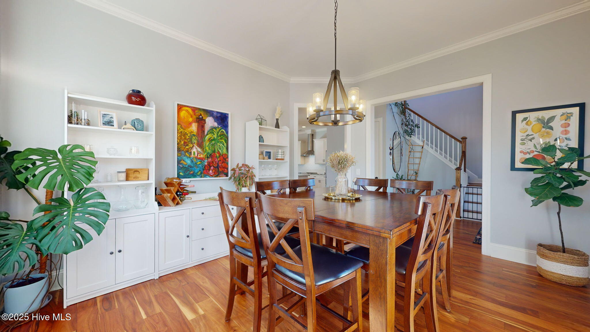 100518593 | Photo 11