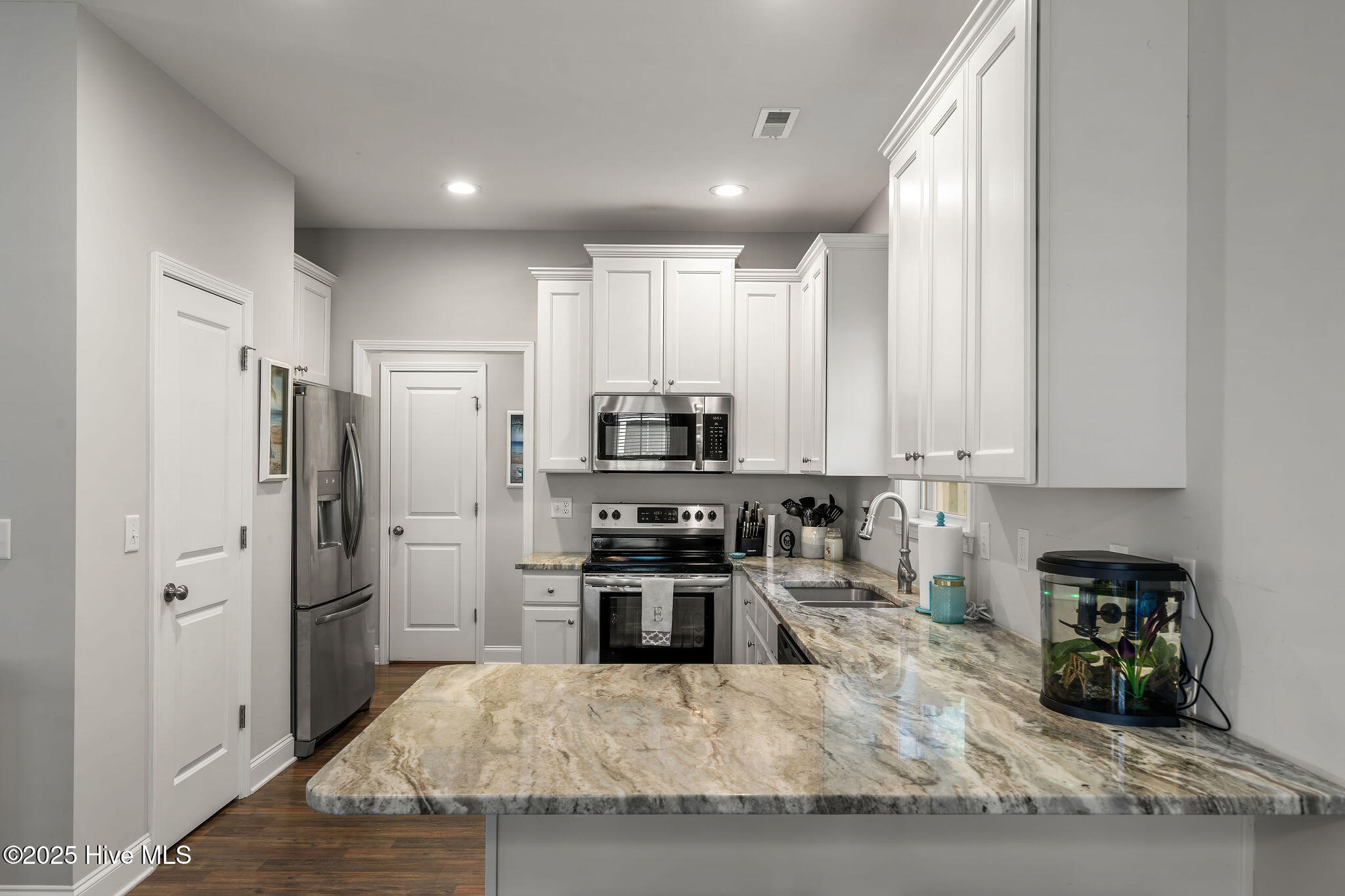 100545162 | Photo 20