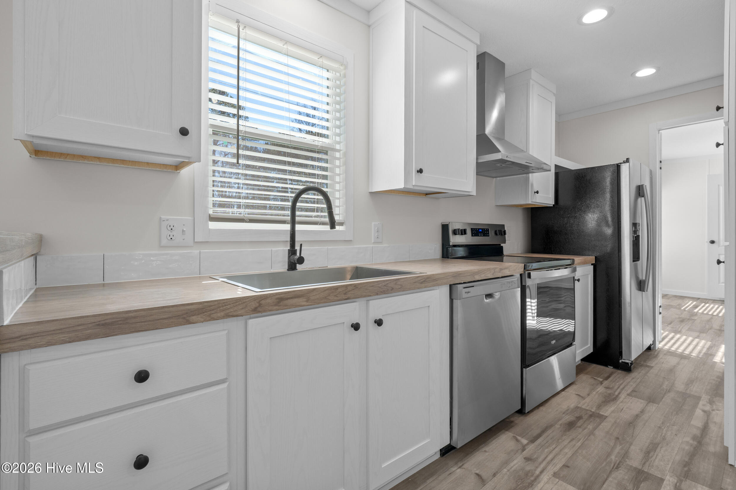 100554788 | Photo 11