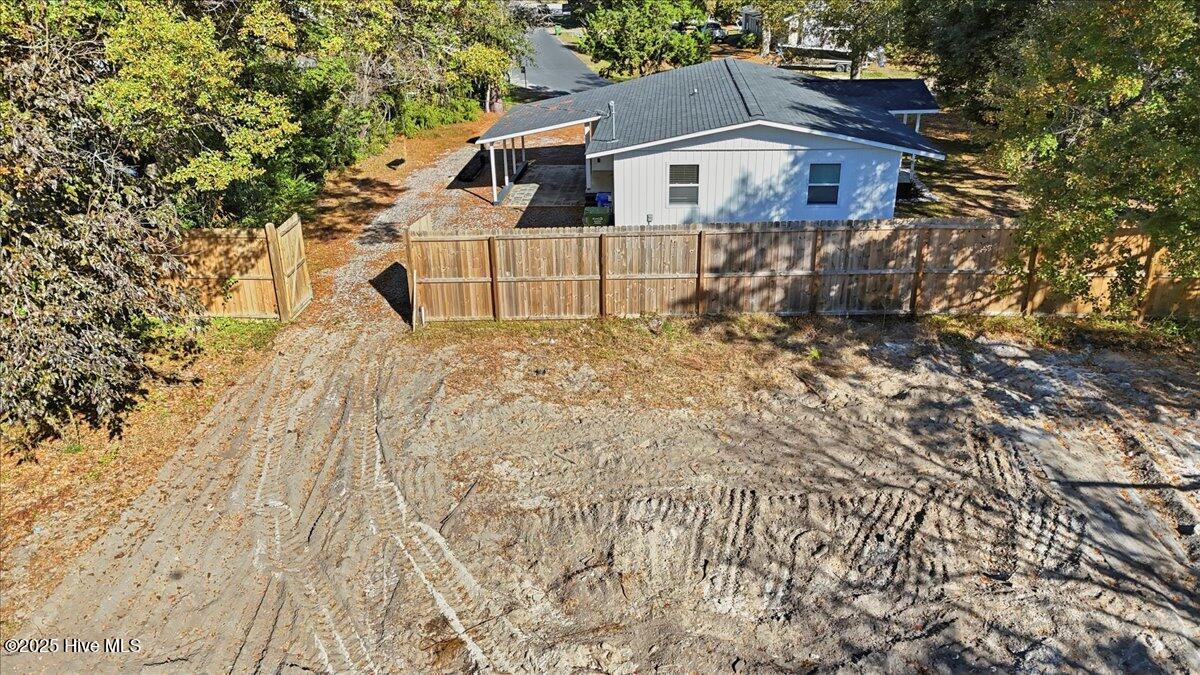 100545408 | Photo 42