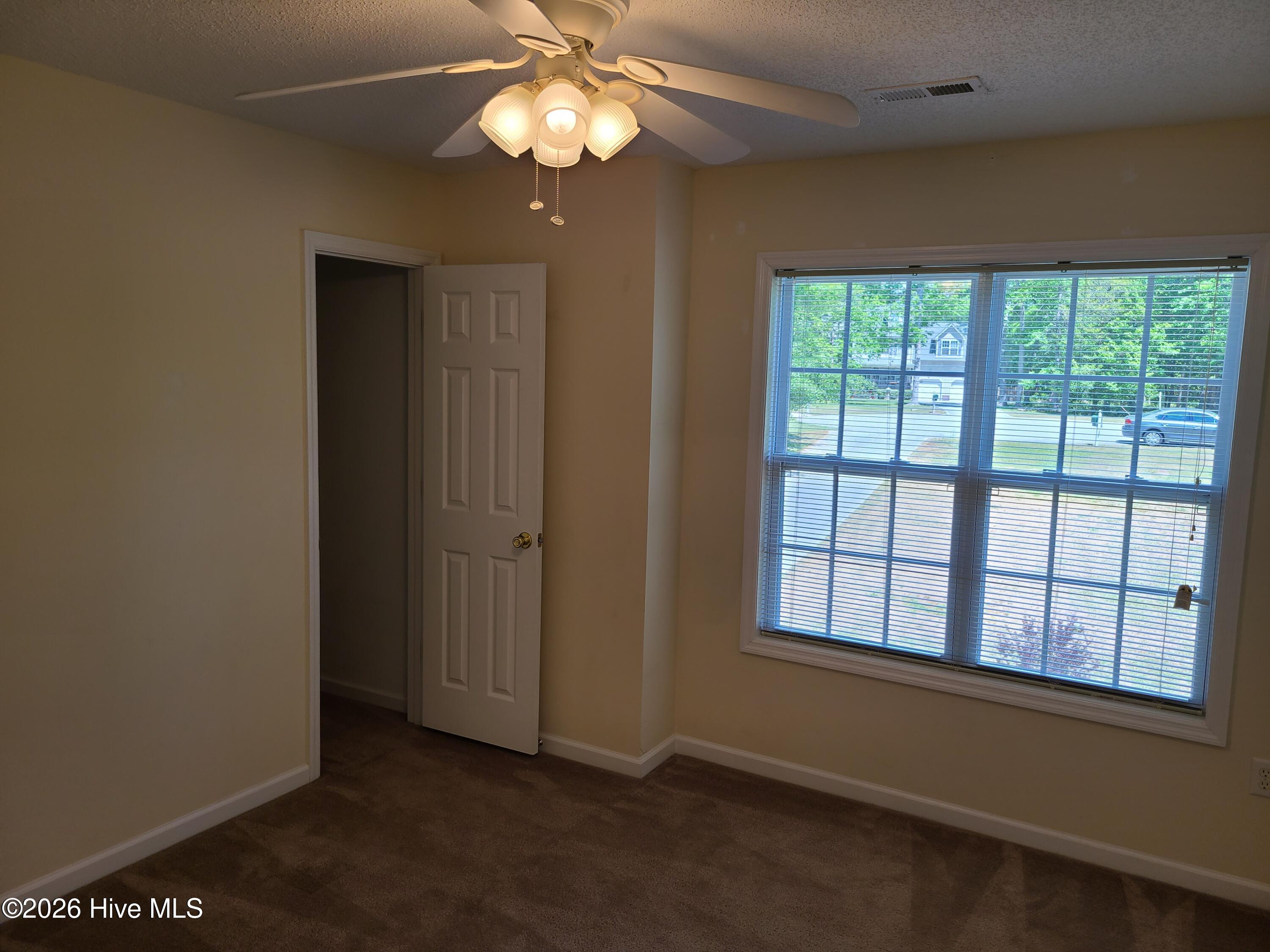 100548232 | Photo 16