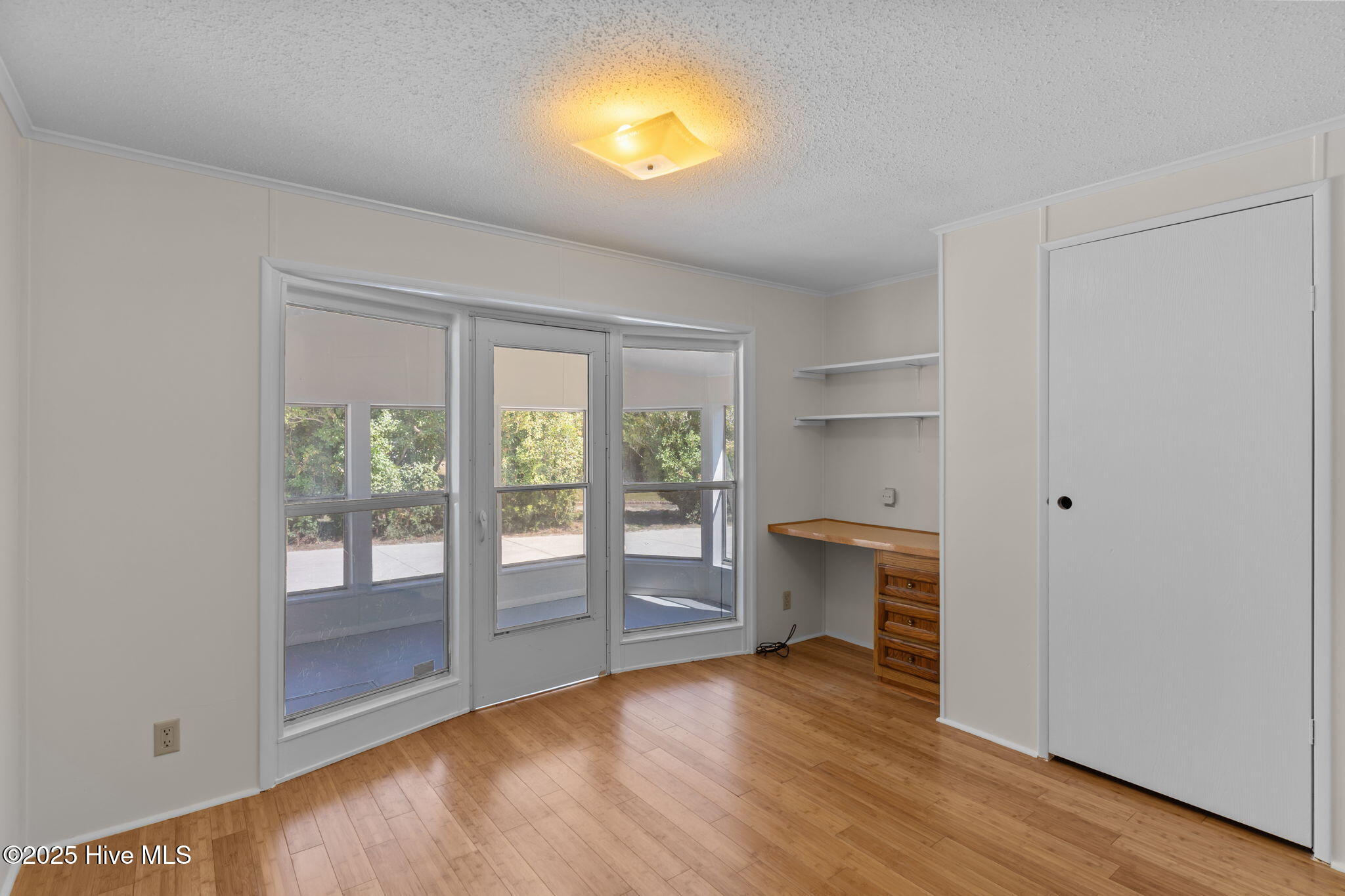 100531934 | Photo 35