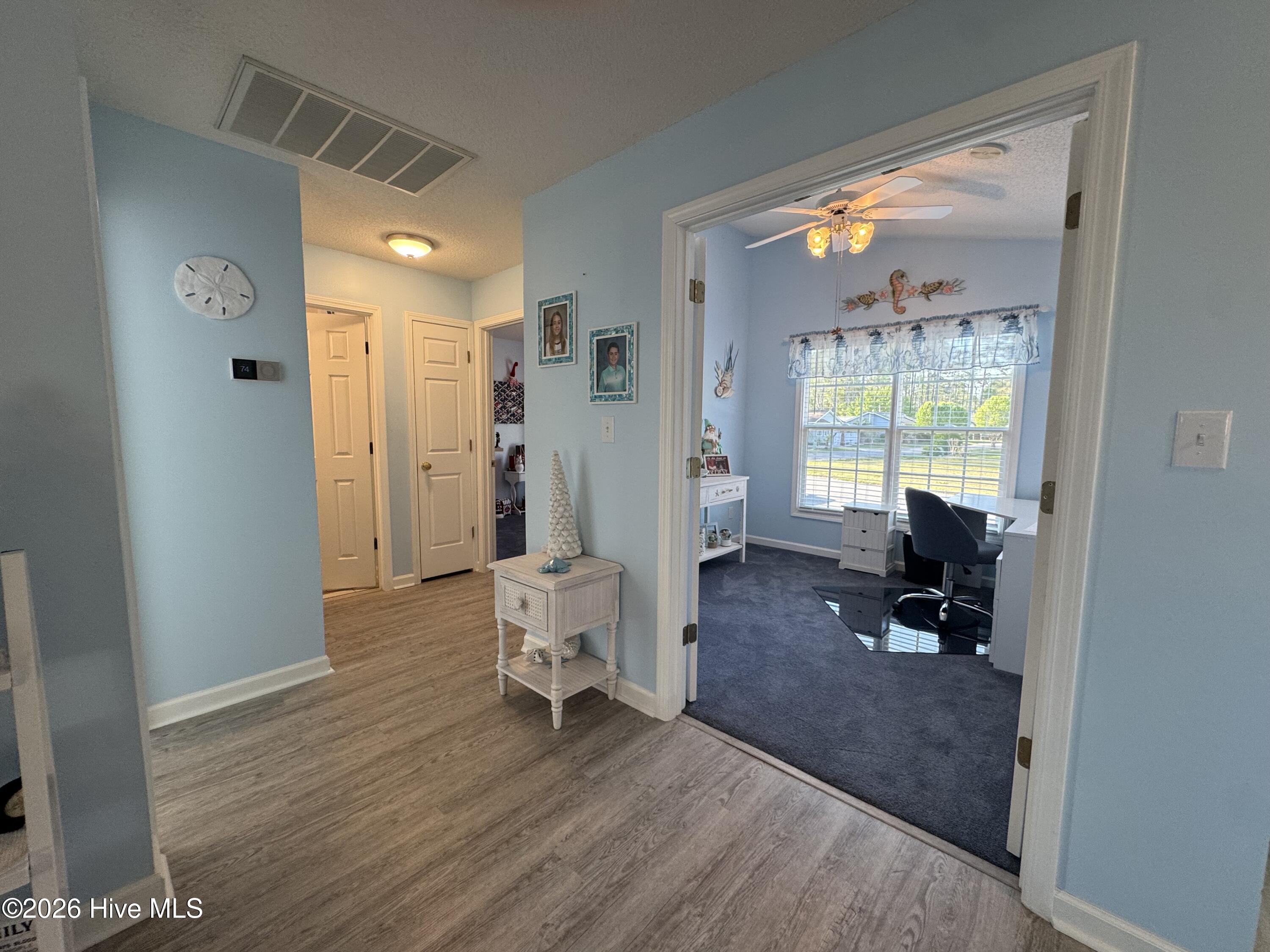 100563422 | Photo 15