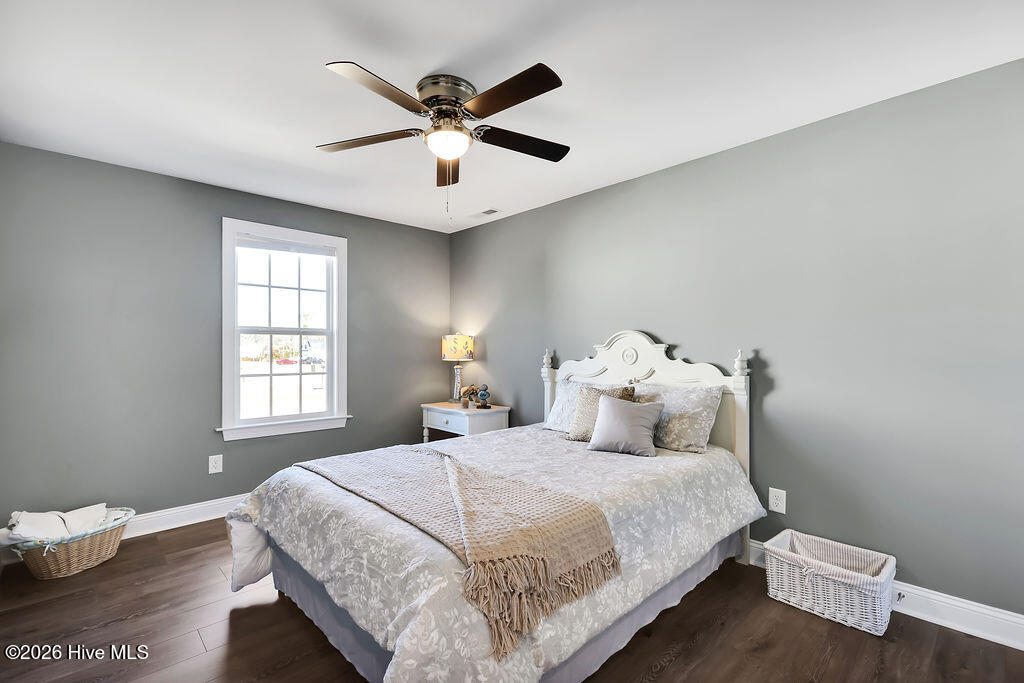 100548902 | Photo 28