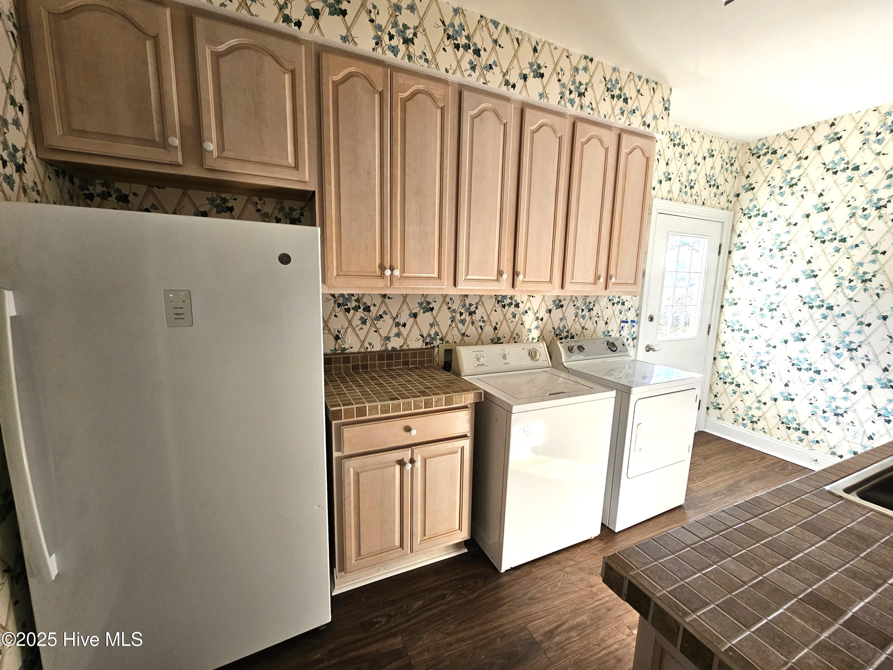 100545247 | Photo 41