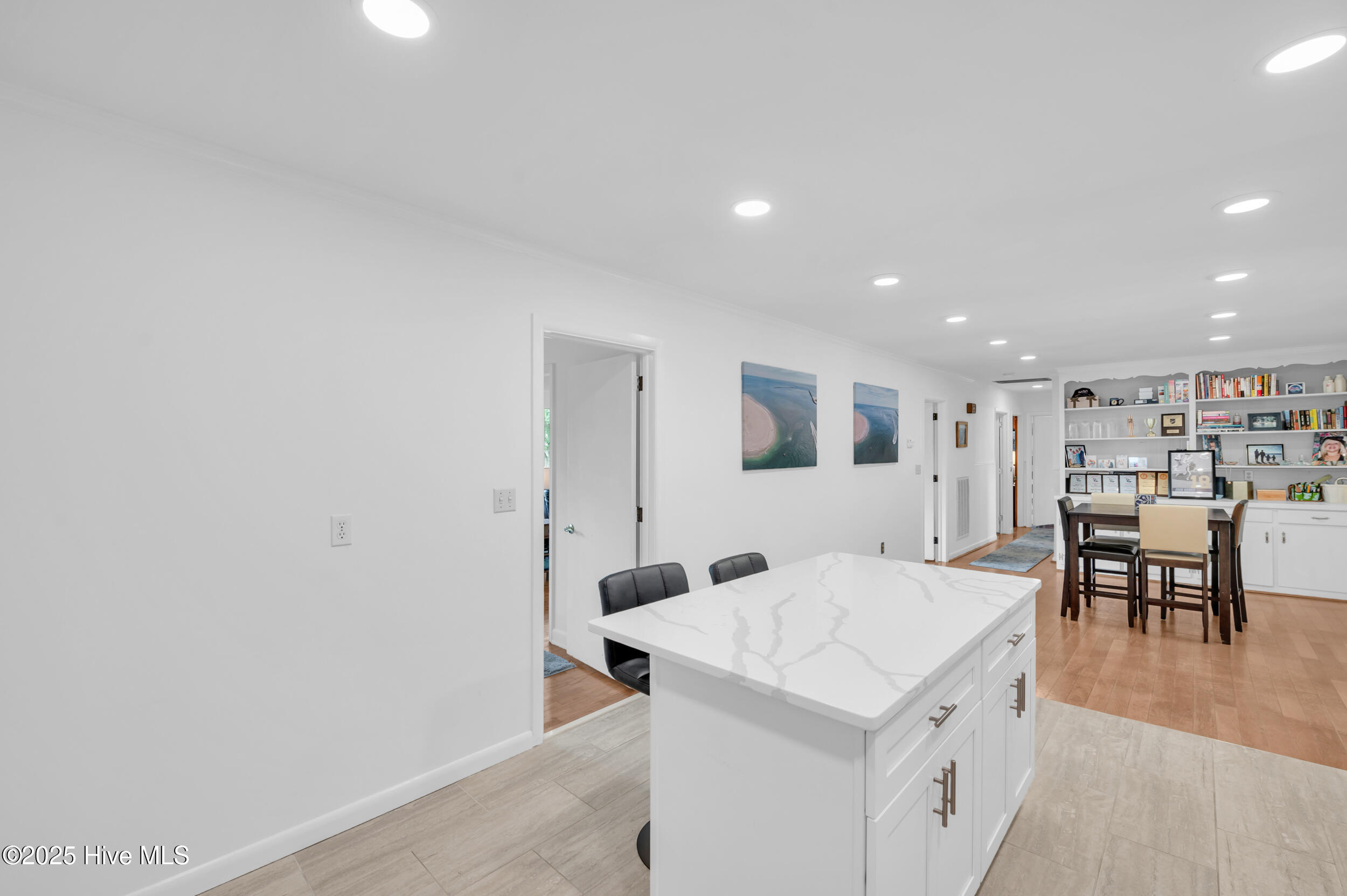 100538993 | Photo 14