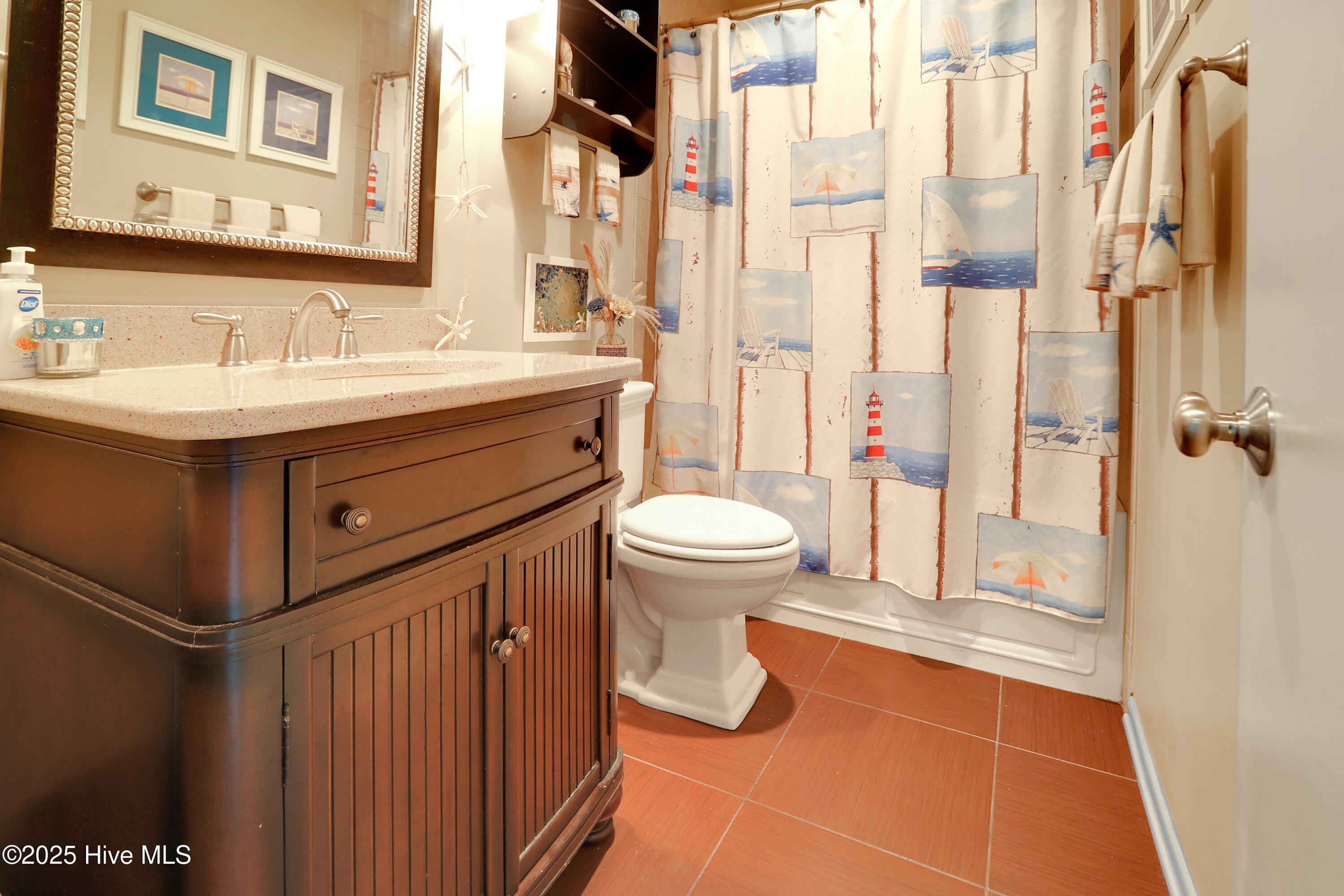 100534046 | Photo 27