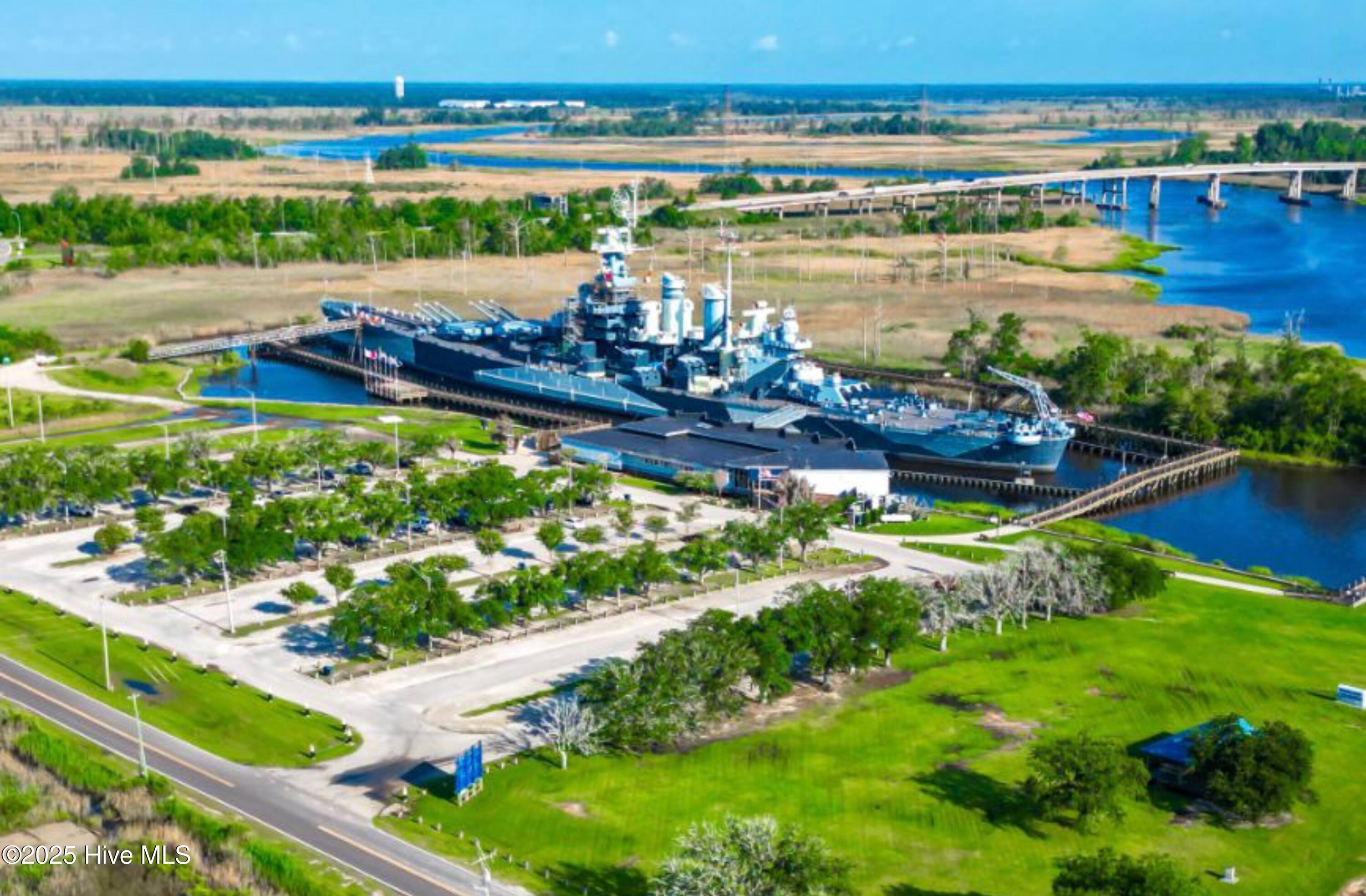 100546777 | Photo 43