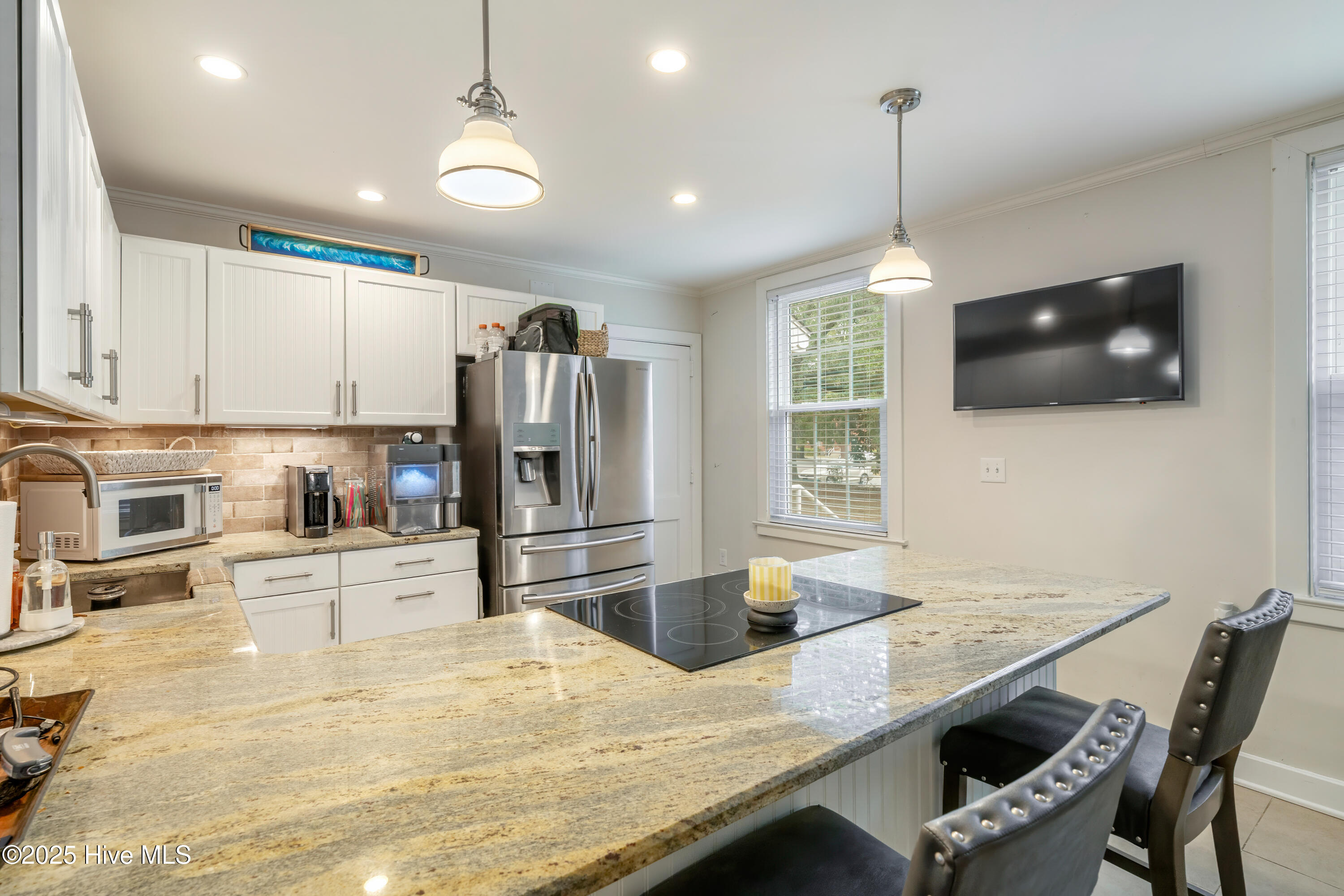 100539316 | Photo 17