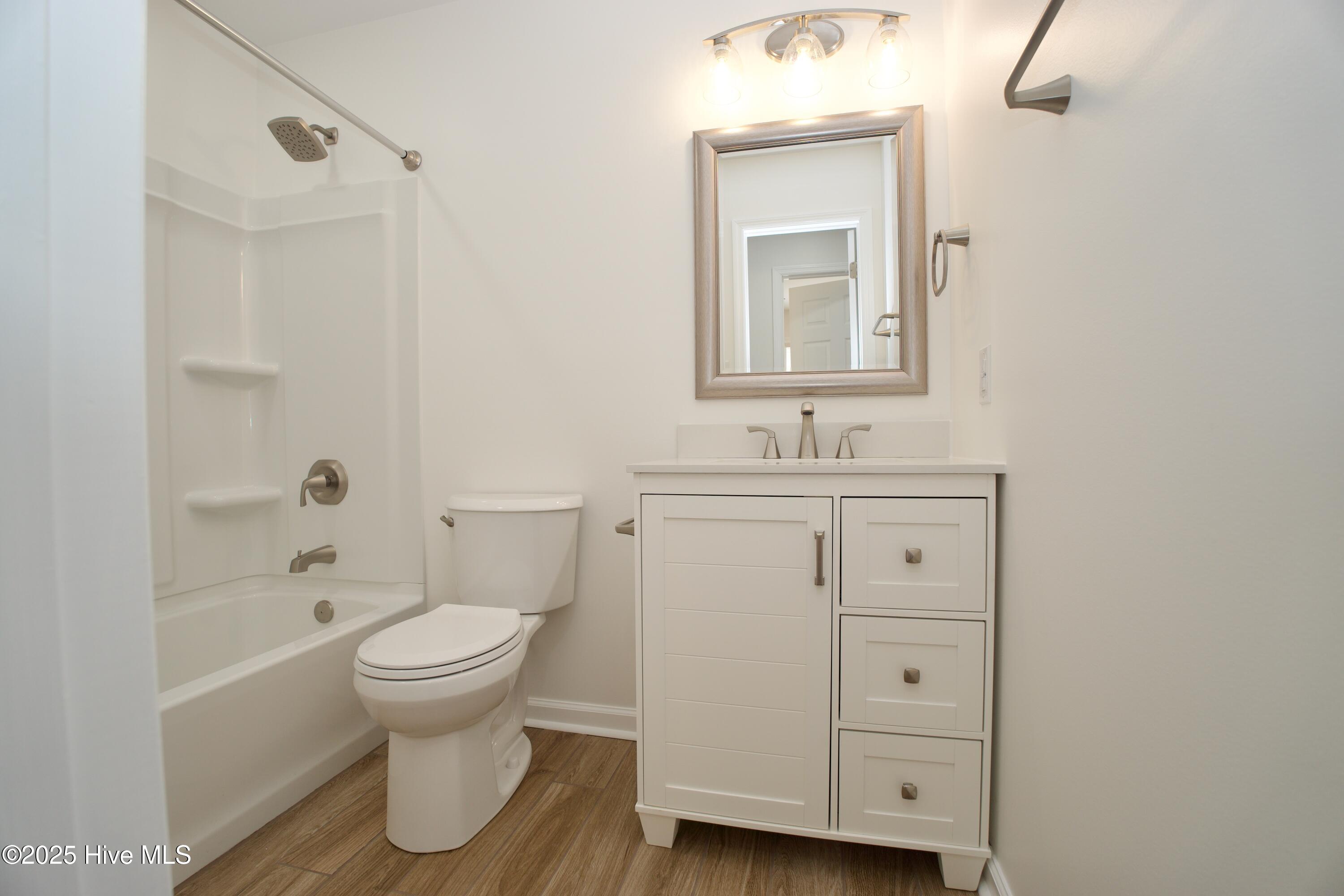 100527332 | Photo 29