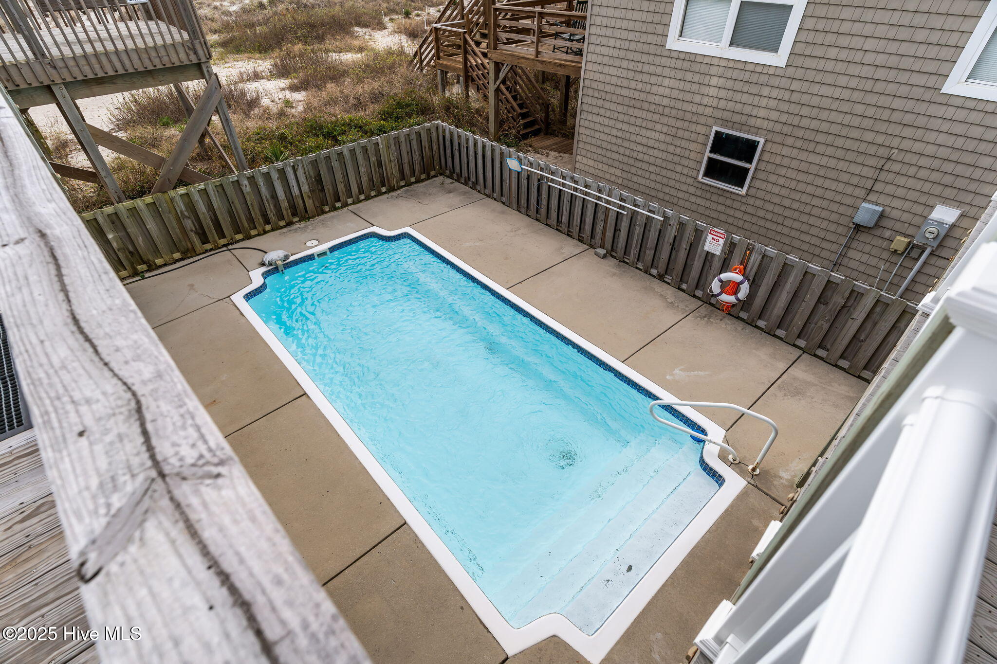 100544258 | Photo 42