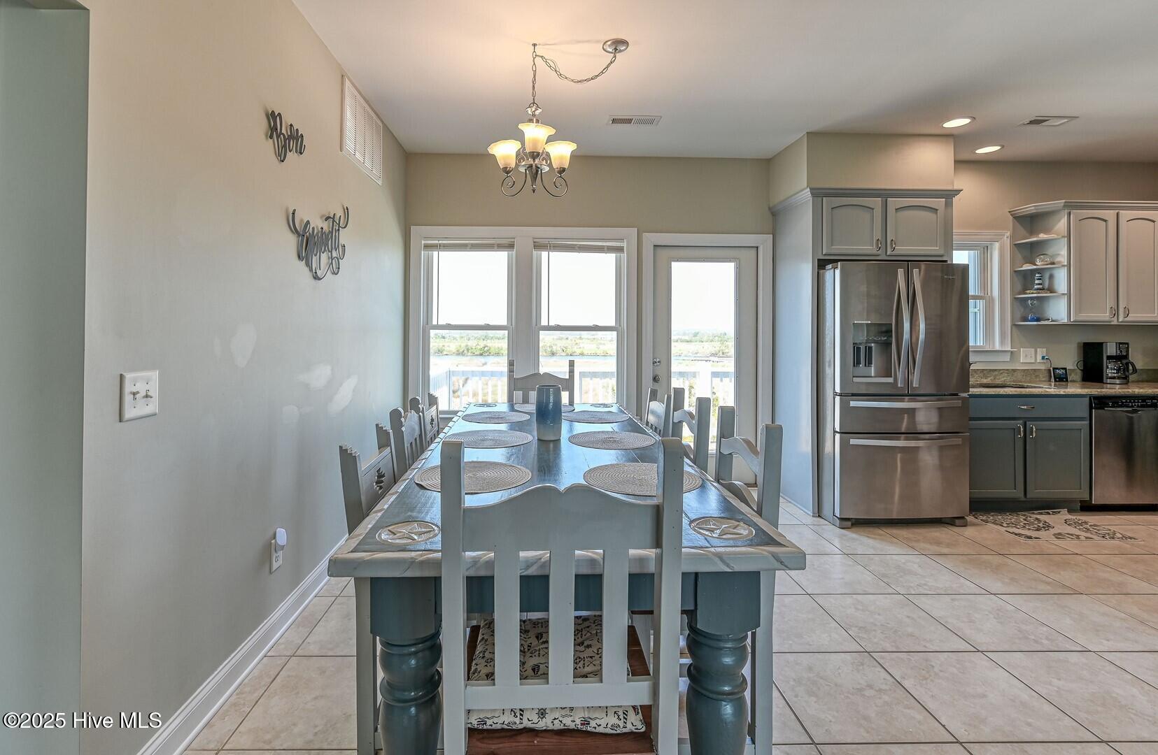 100496177 | Photo 14