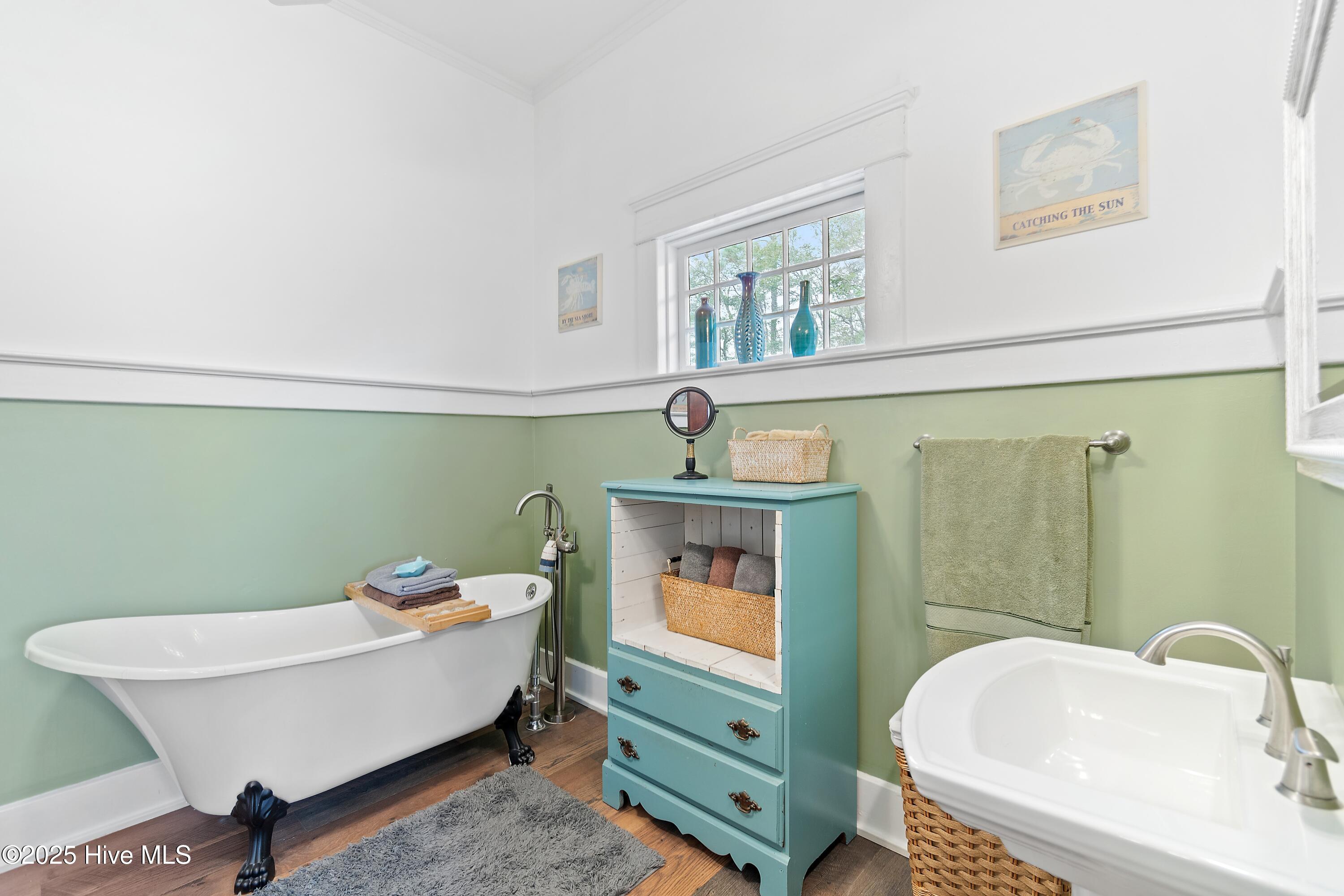 100544139 | Photo 38