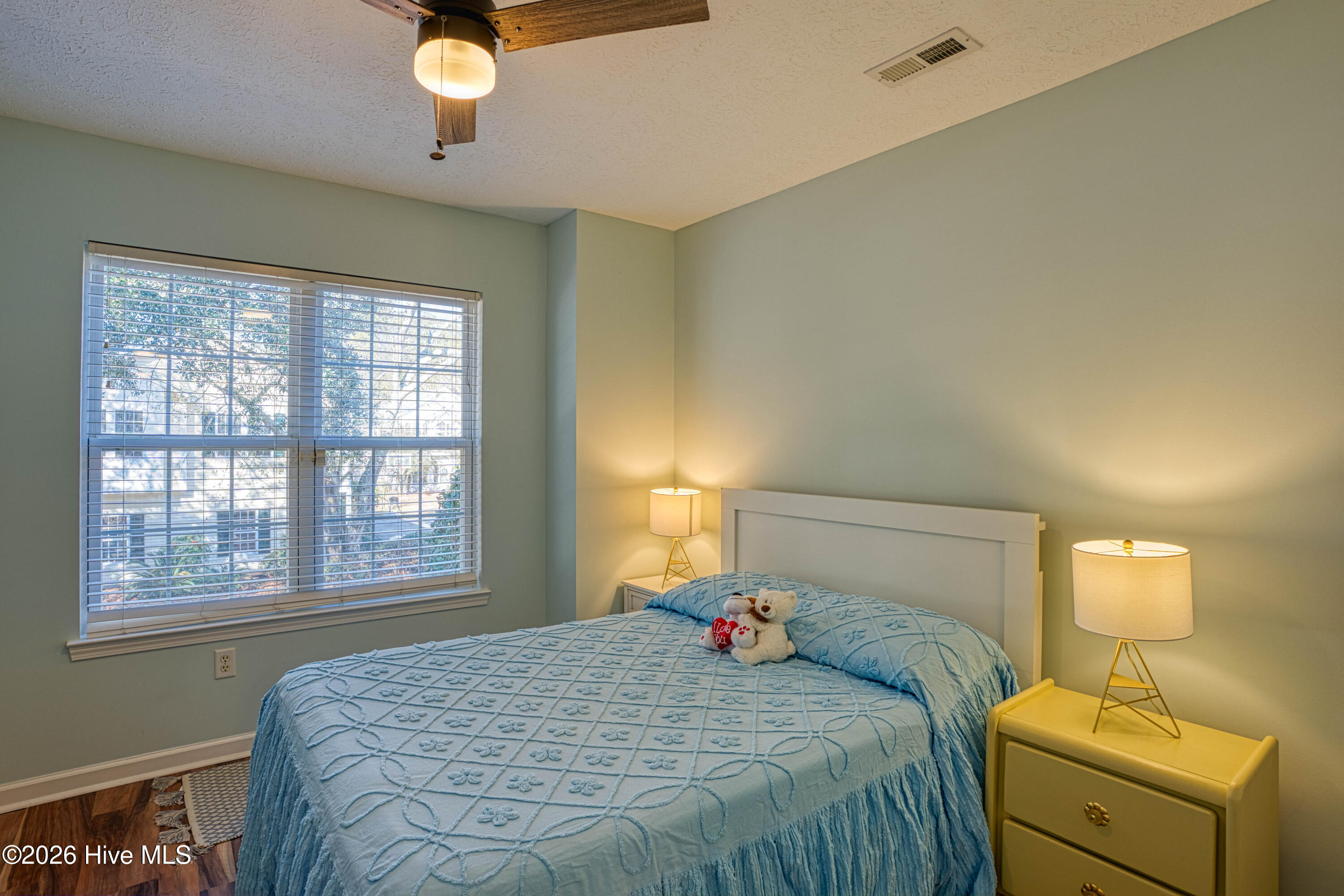 100556231 | Photo 22