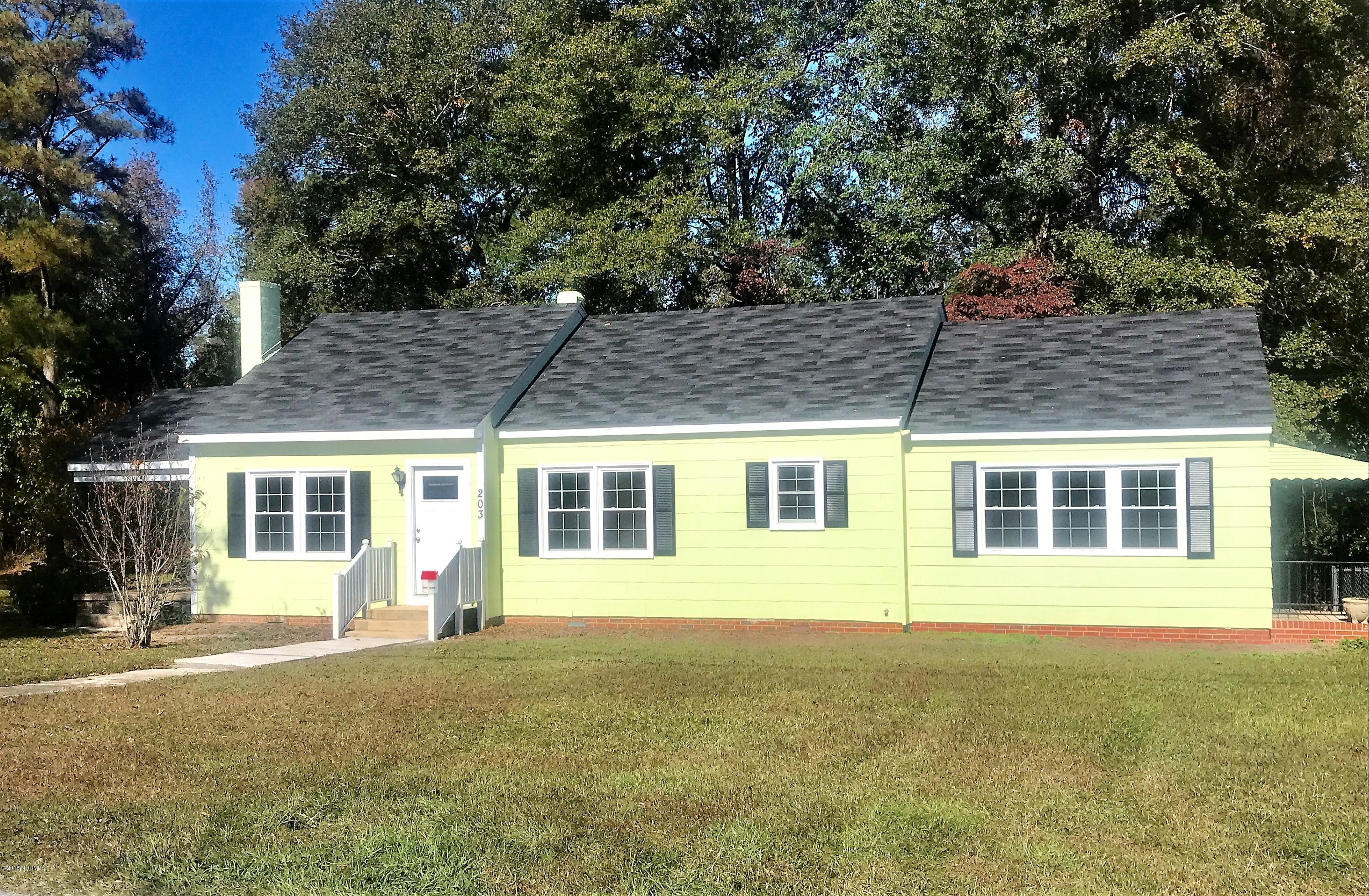 1st image of 203 Willow Rd, Clinton, NC 28328 | MLS# 100596853