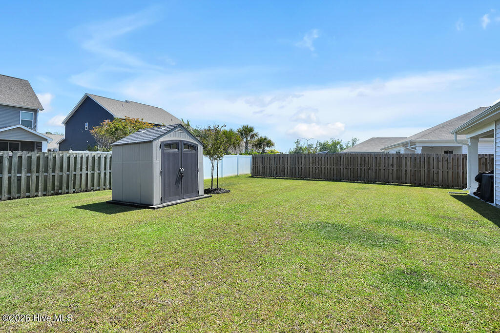 100569698 | Photo 28