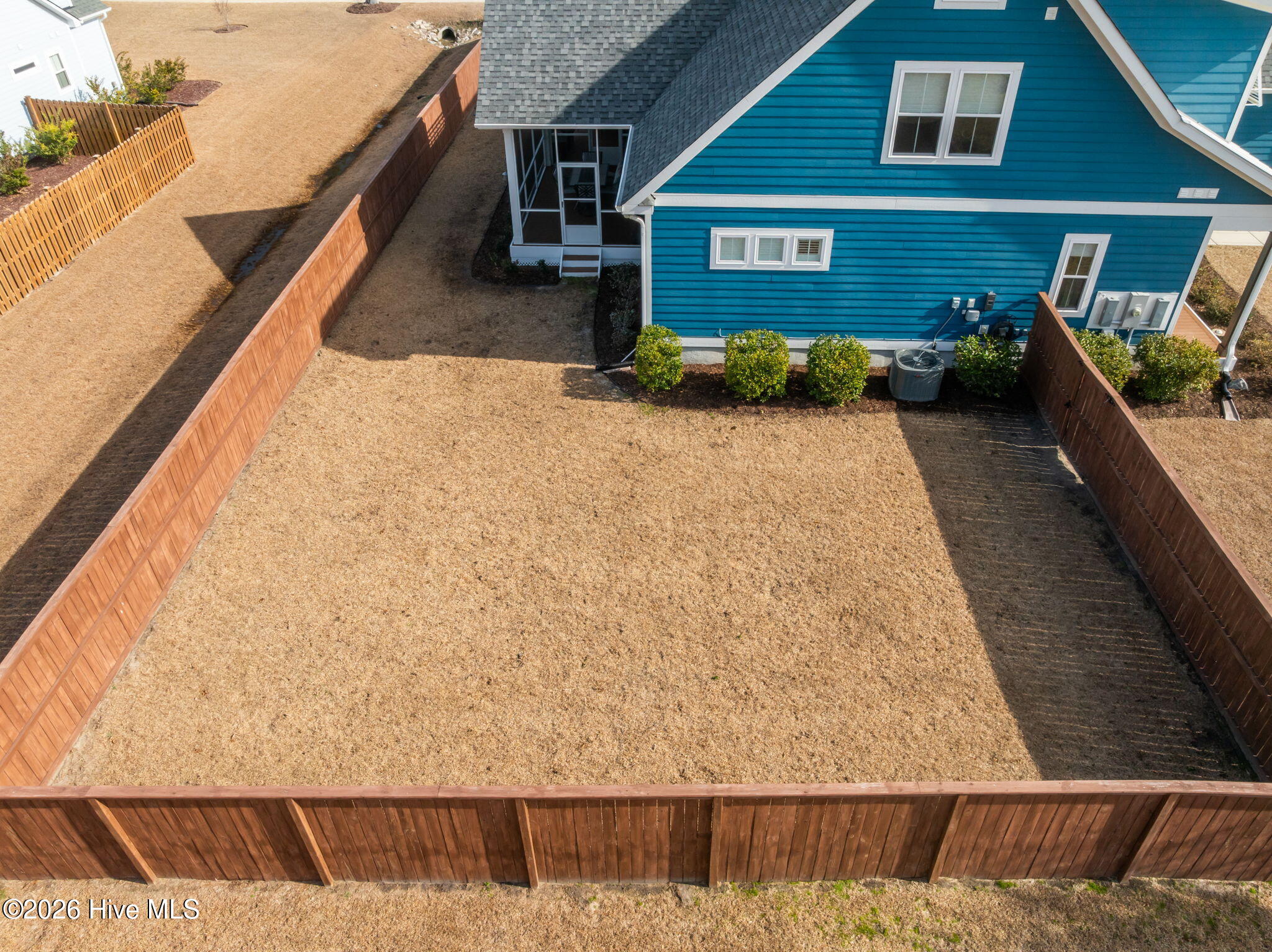 100555870 | Photo 62