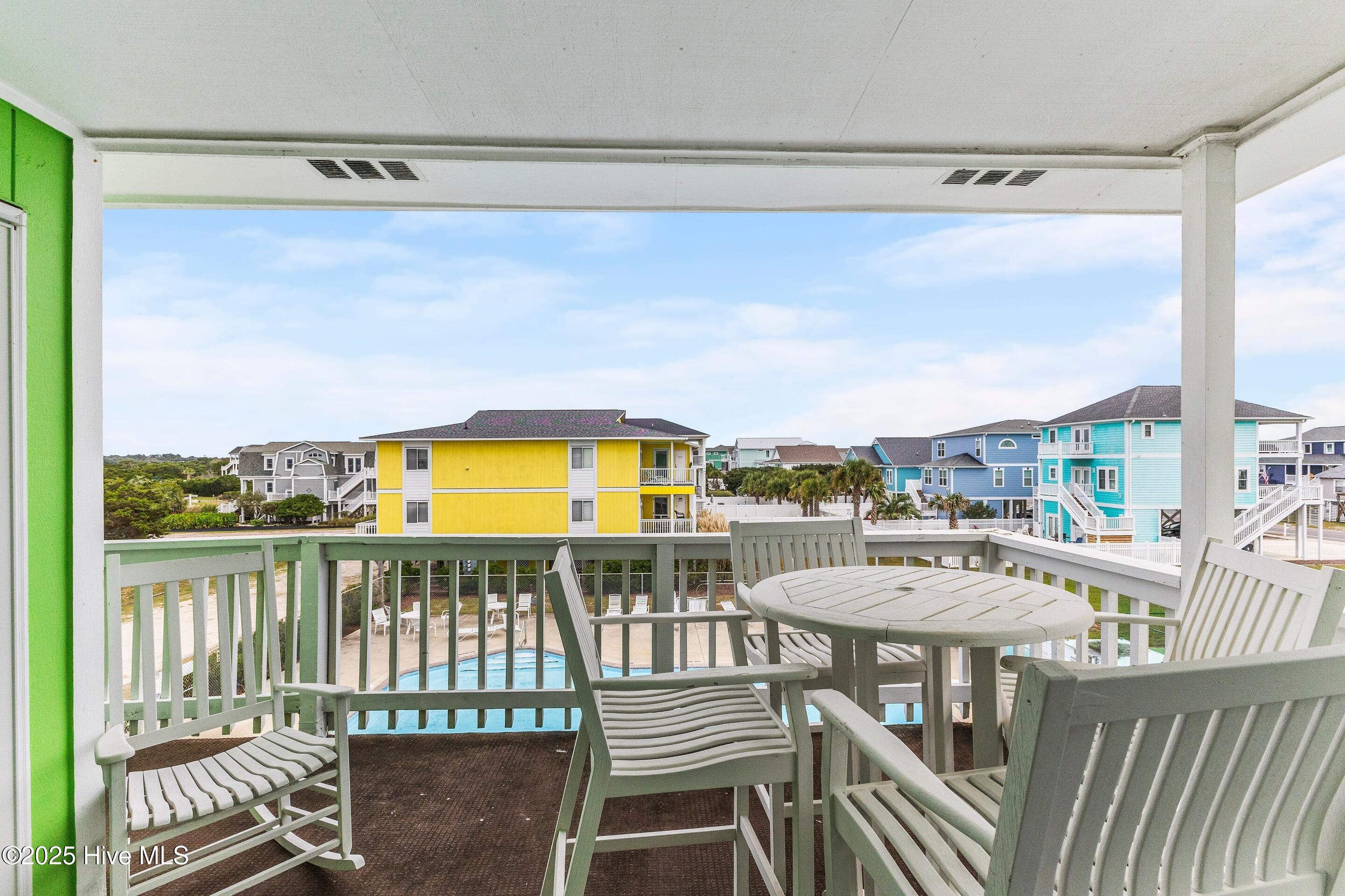 100535531 | Photo 30