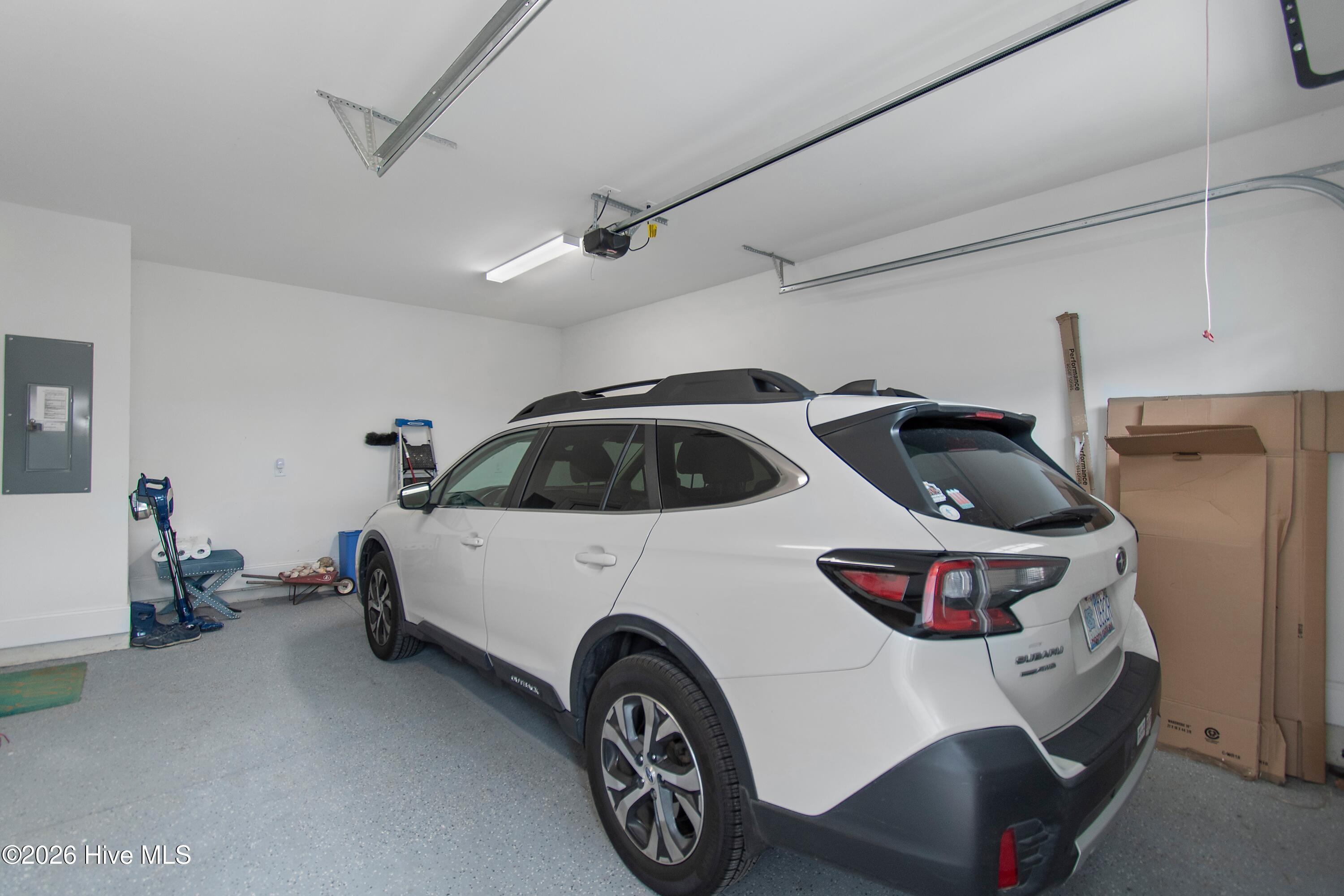 100556755 | Photo 44