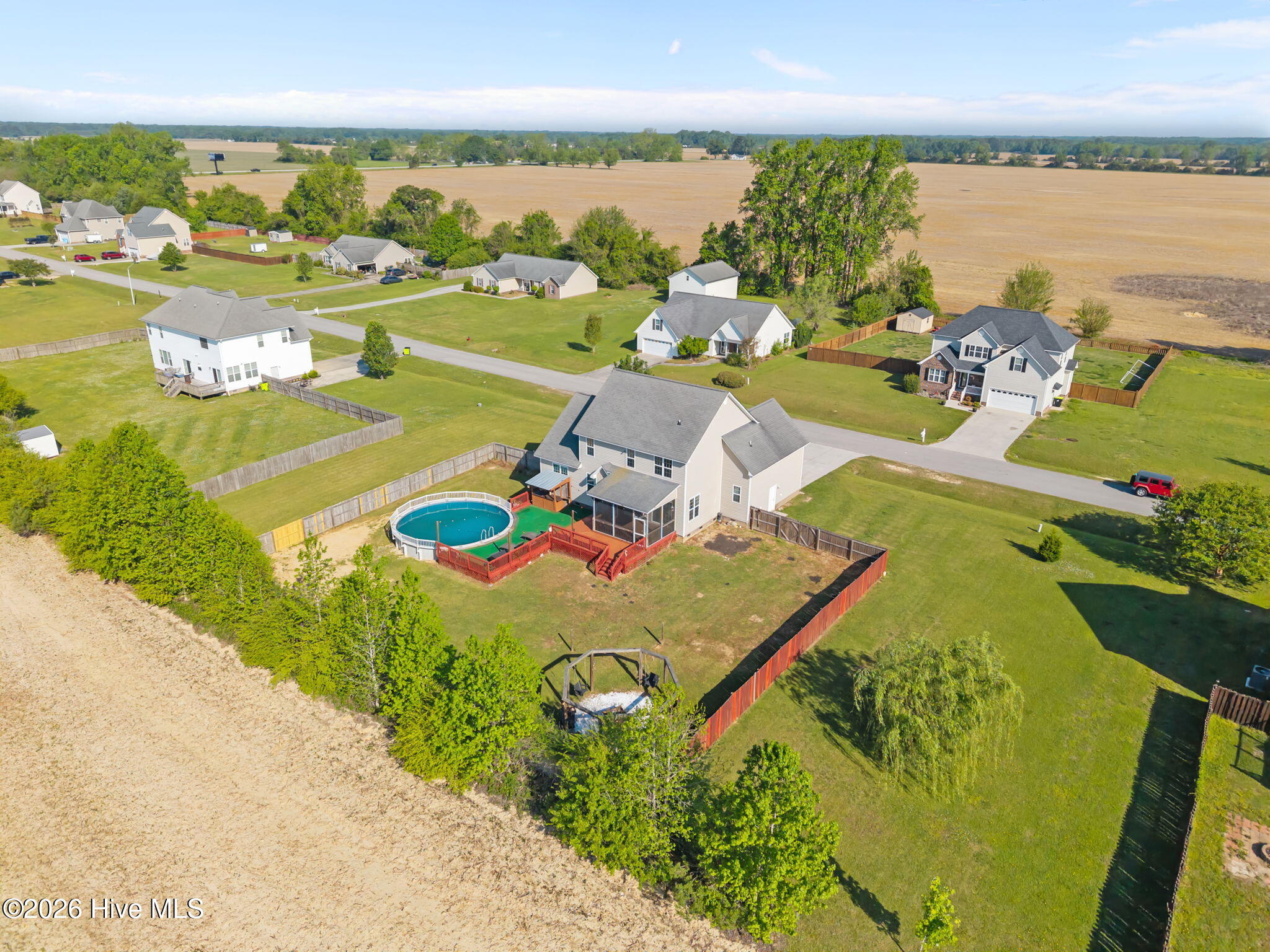 100568078 | Photo 24