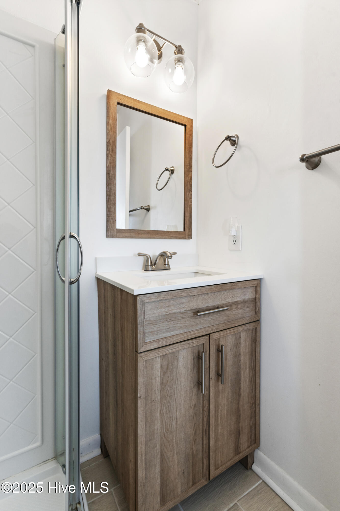 100529356 | Photo 27