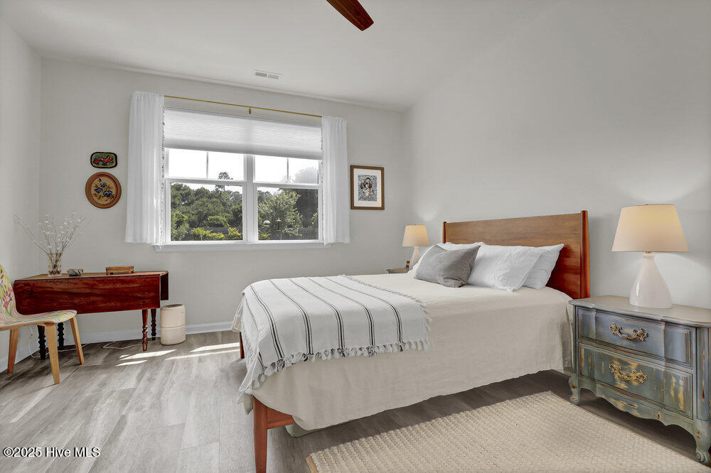239 Seneca Reef Drive, Hampstead, NC 28443 – photo 15: Primary Bedroom