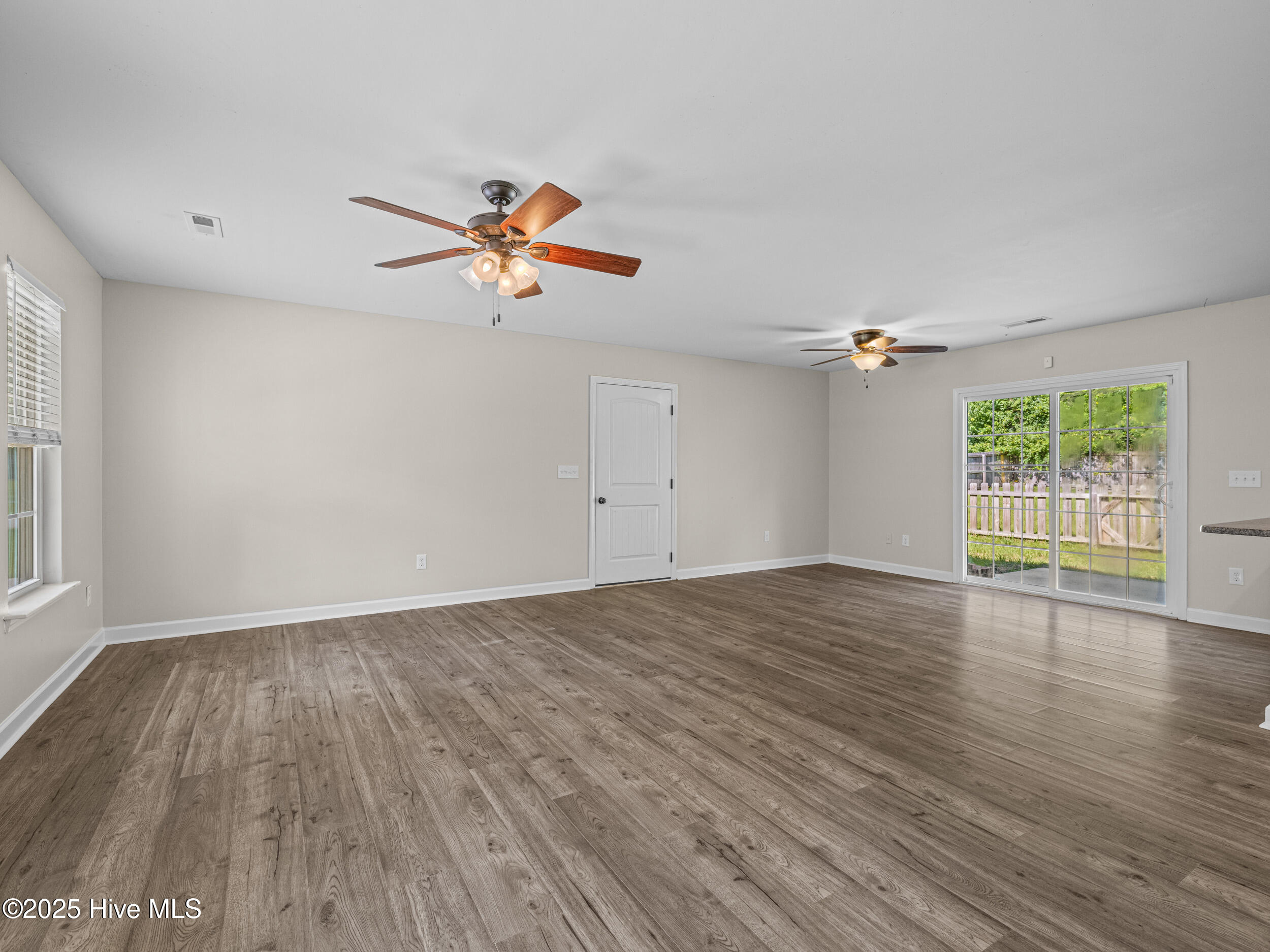 129 Fire Tower Road, Richlands, NC 28574 – photo 7: 025a1378