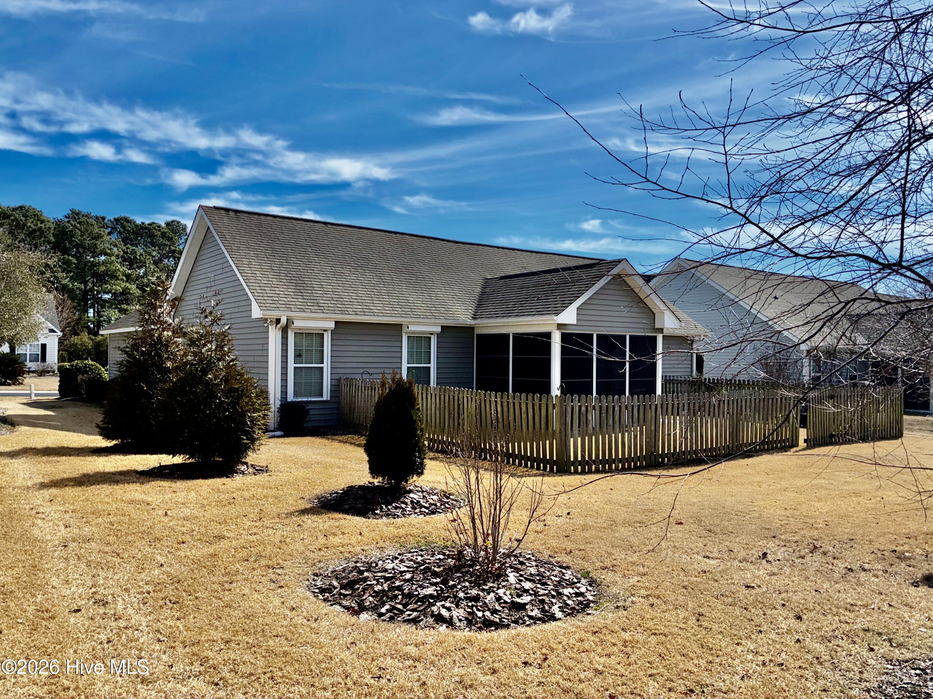 100556481 | Photo 18