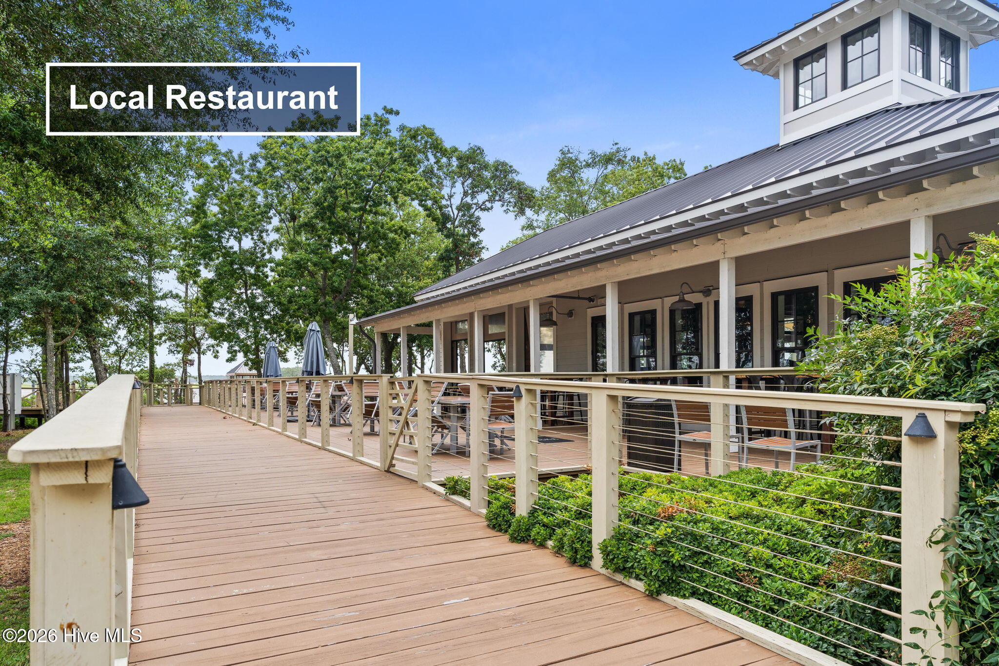 100569048 | Photo 69