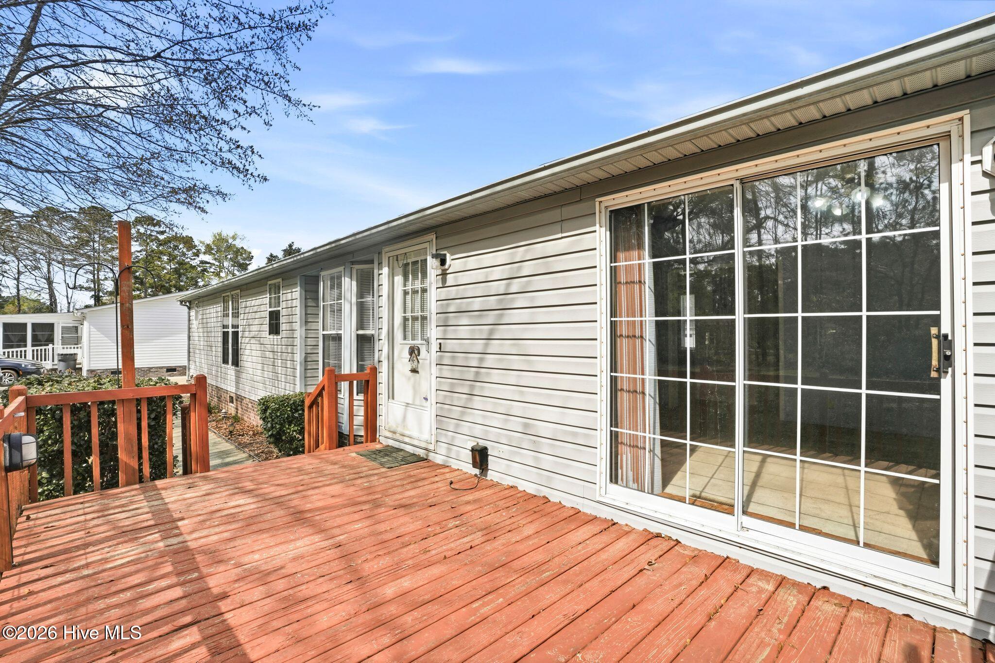 100561756 | Photo 58