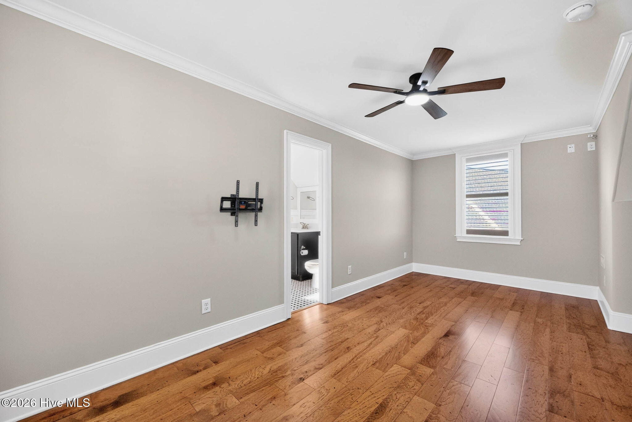 100567612 | Photo 55