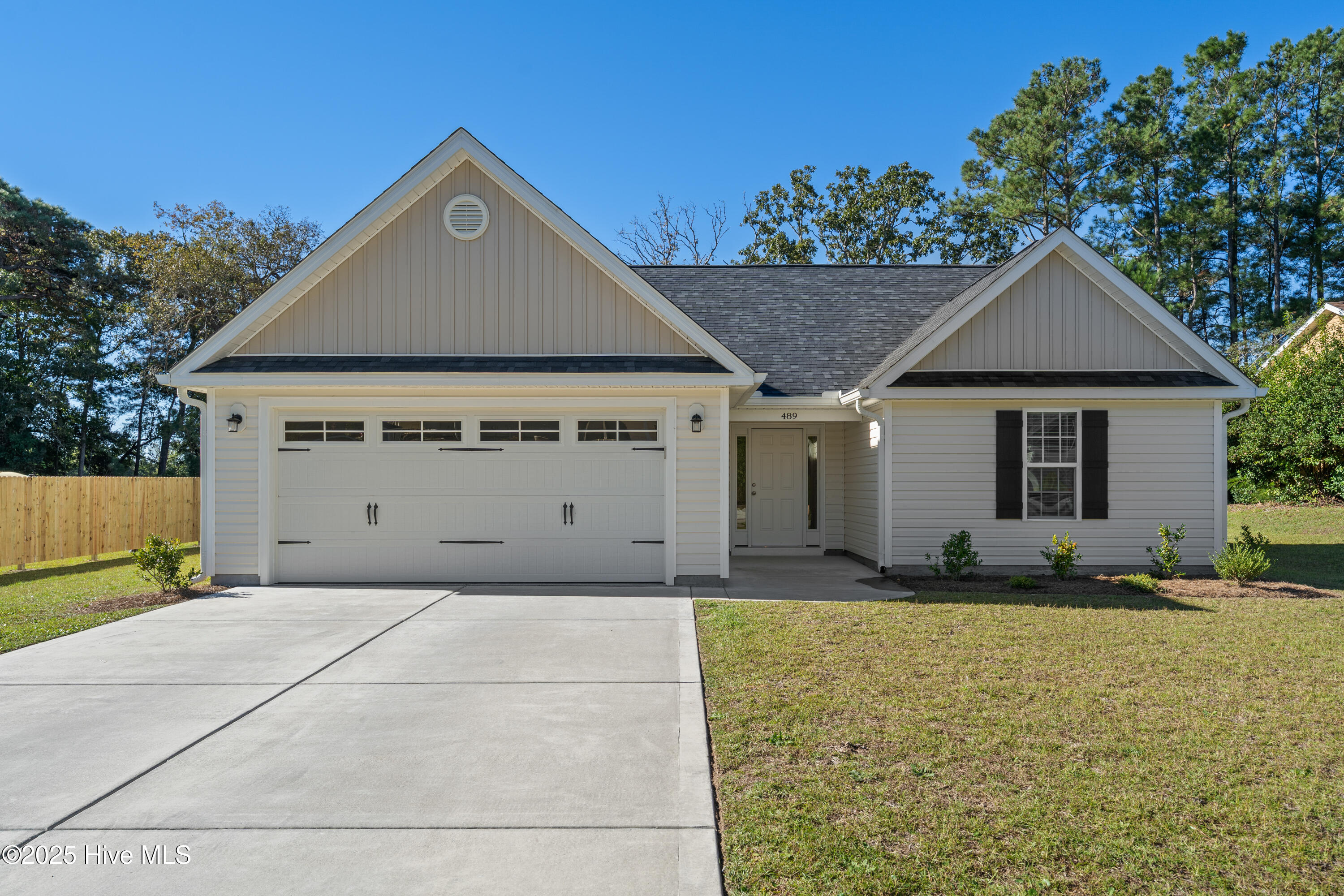489 Lancaster Woods Drive SW, Supply, NC 28462 – photo 3: 489LancasterWoods-3