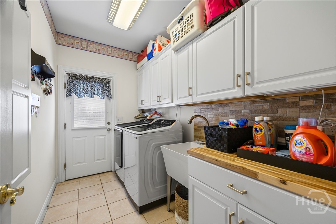 Undisclosed Address, Loganville, GA, 30052