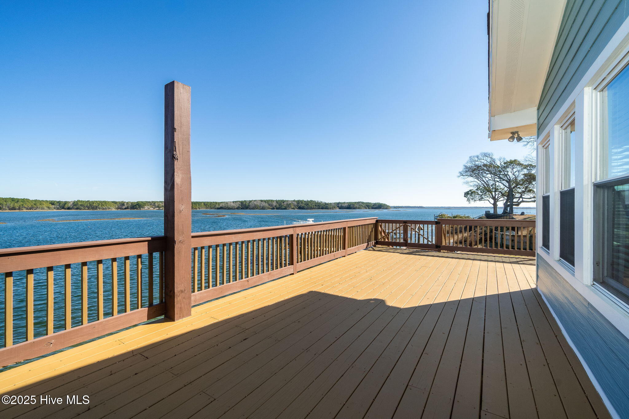 100491390 | Photo 34