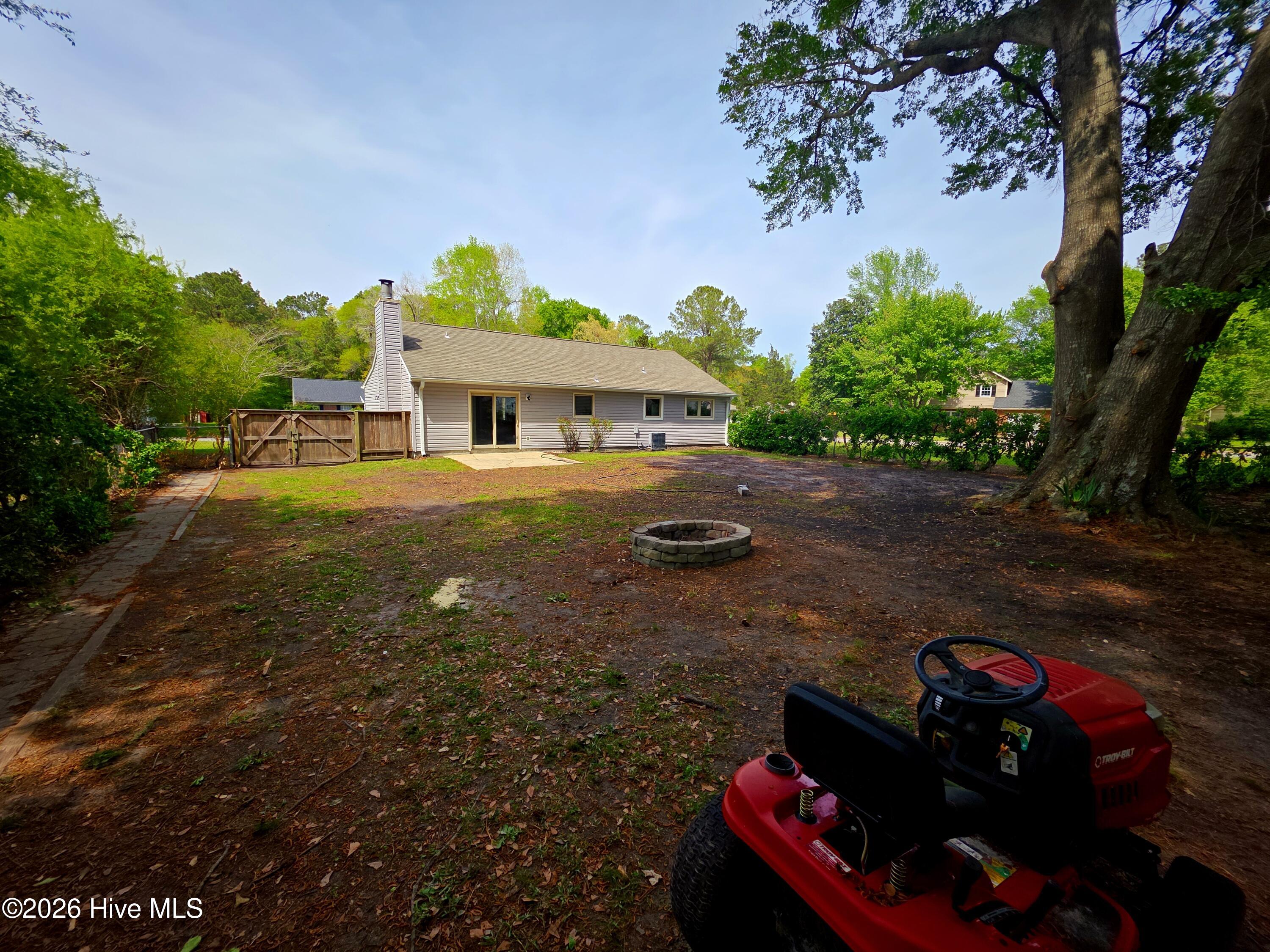 100567105 | Photo 24