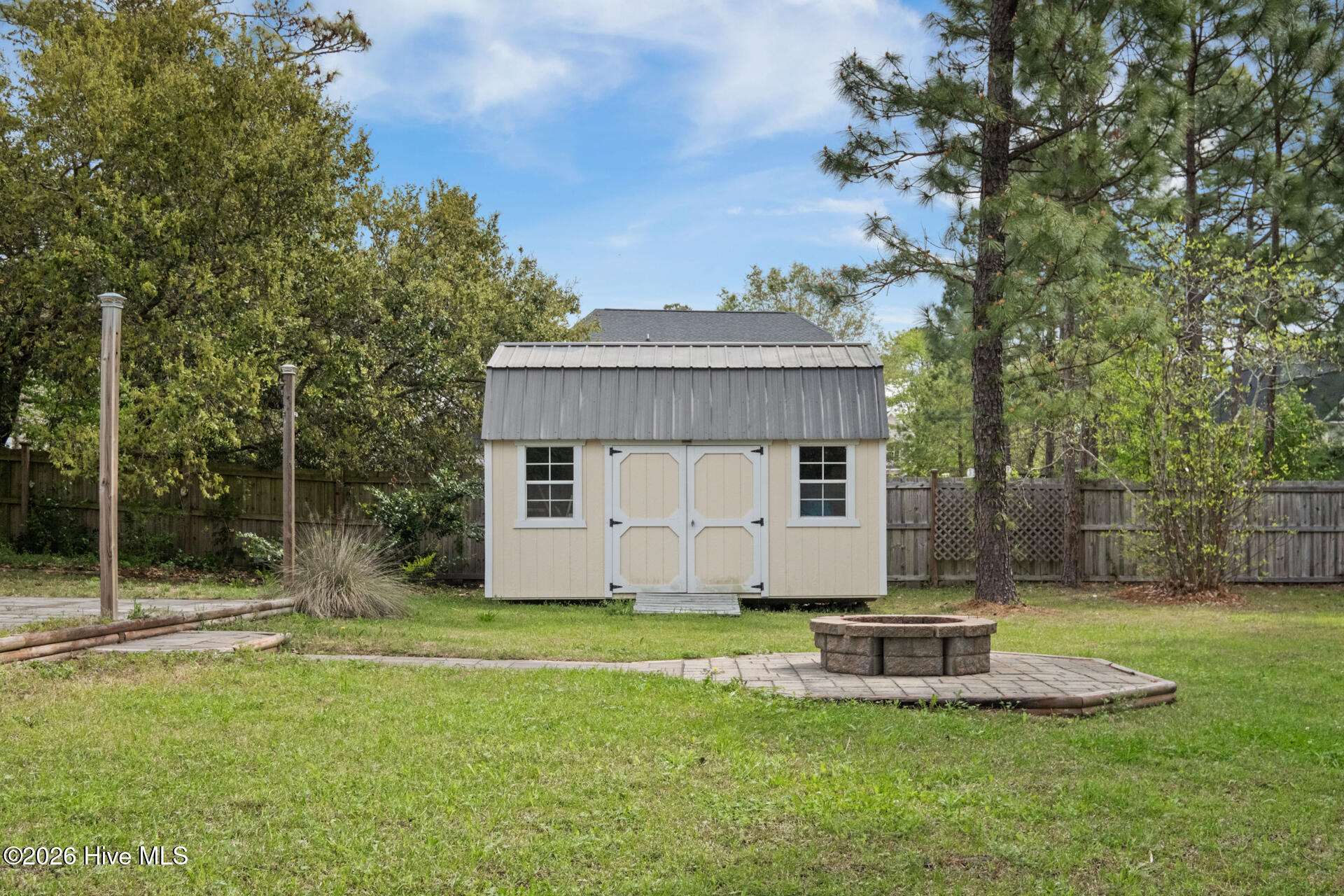 100566608 | Photo 45