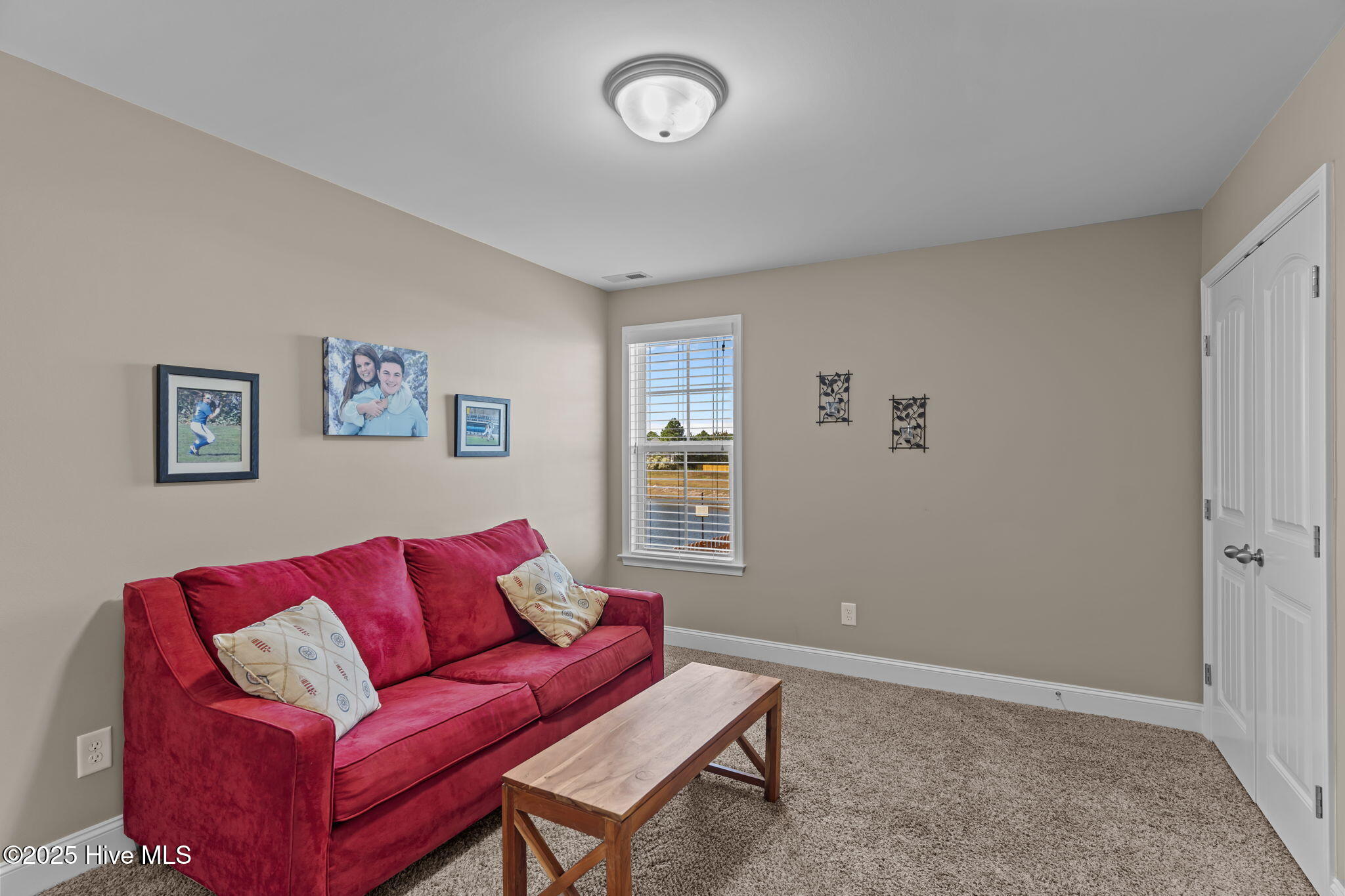 100537762 | Photo 26