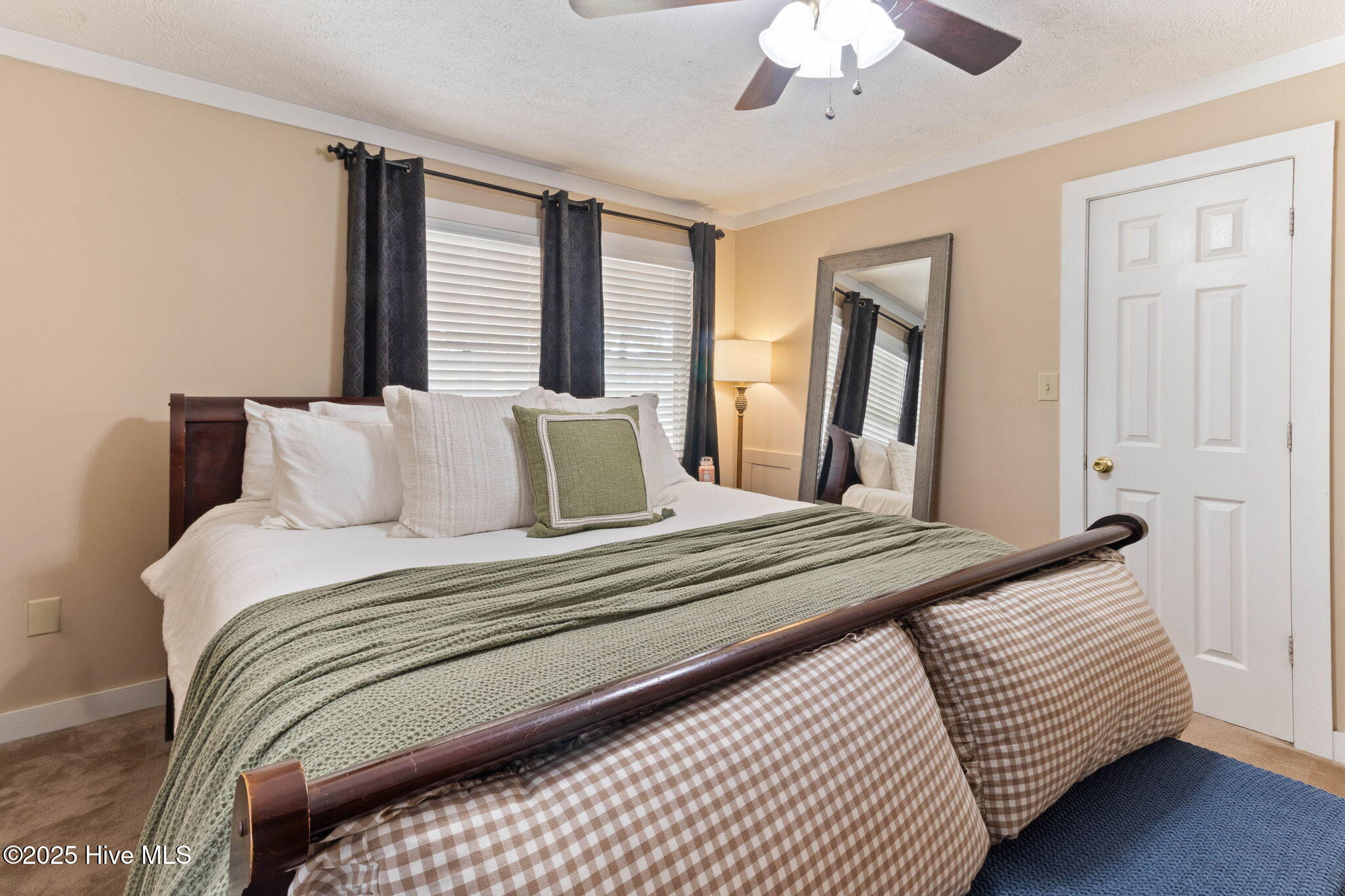 100542447 | Photo 18