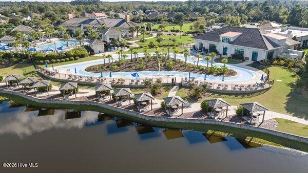 100566172 | Photo 56