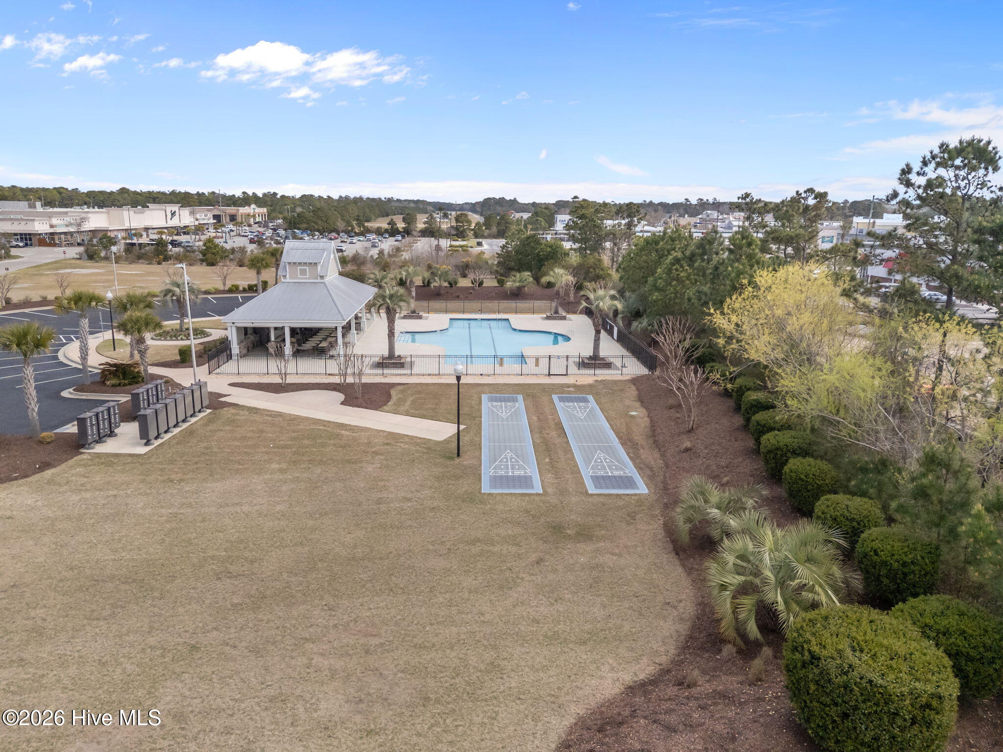 100563042 | Photo 48