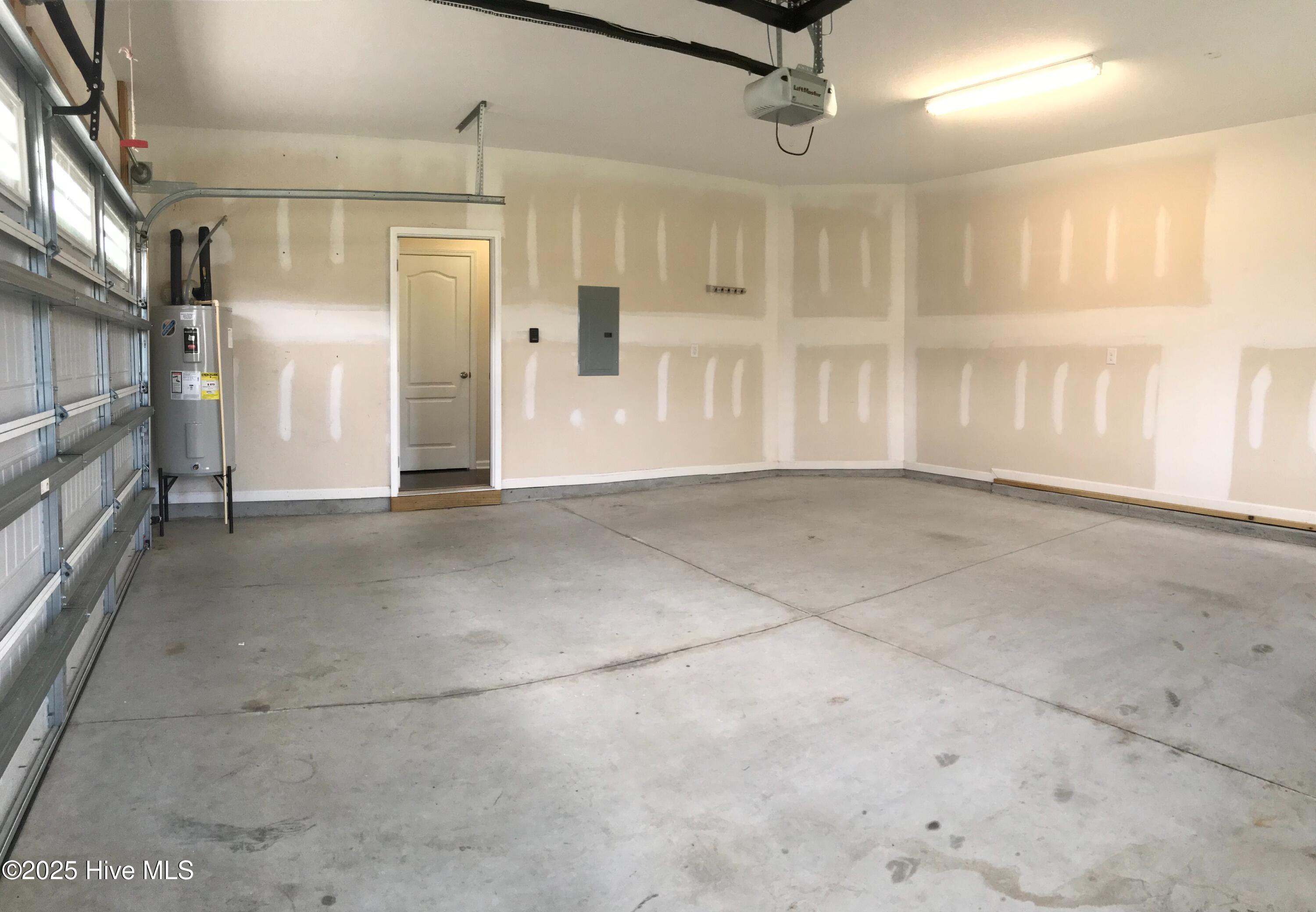 100544459 | Photo 54