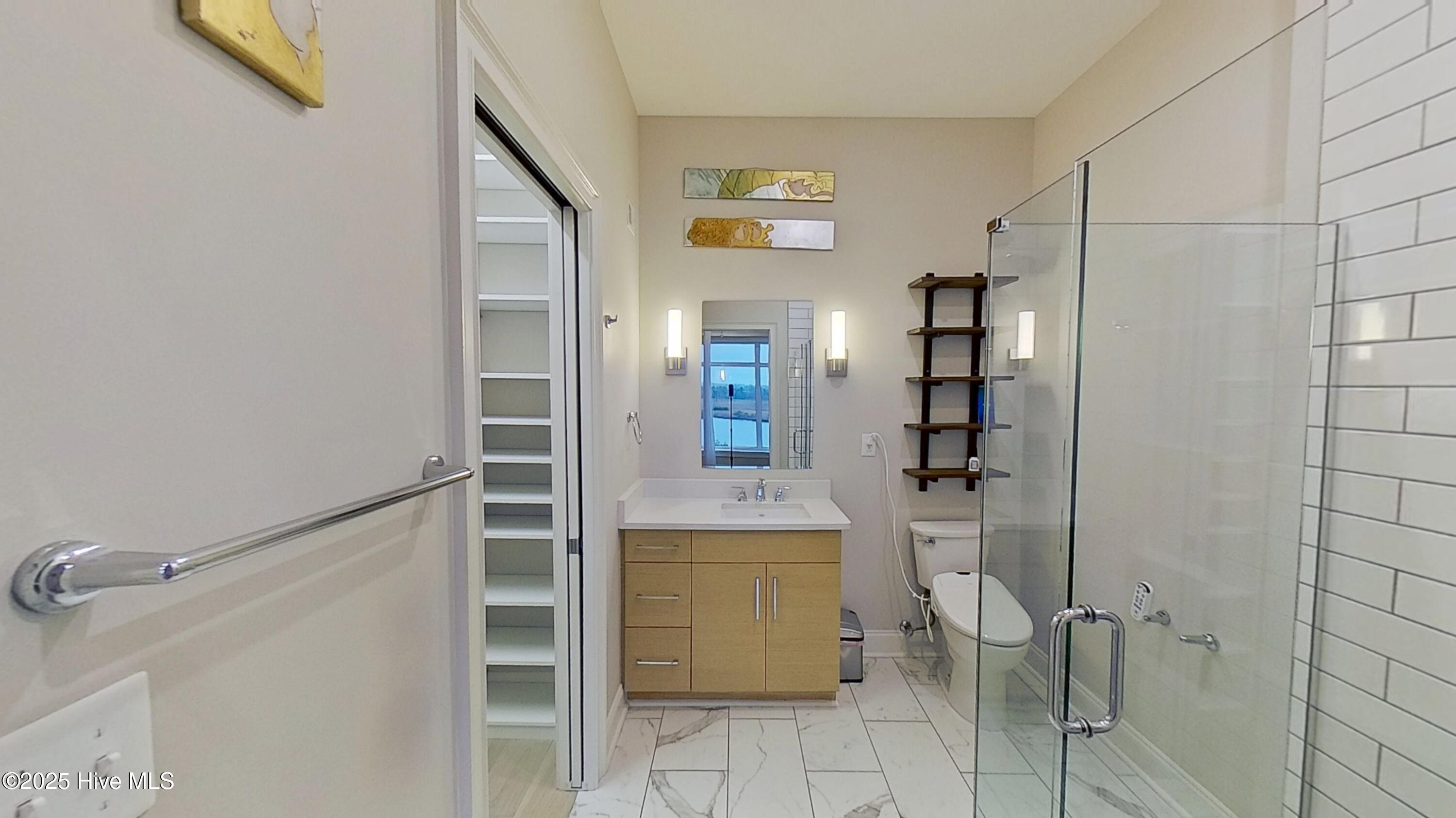 100544606 | Photo 15