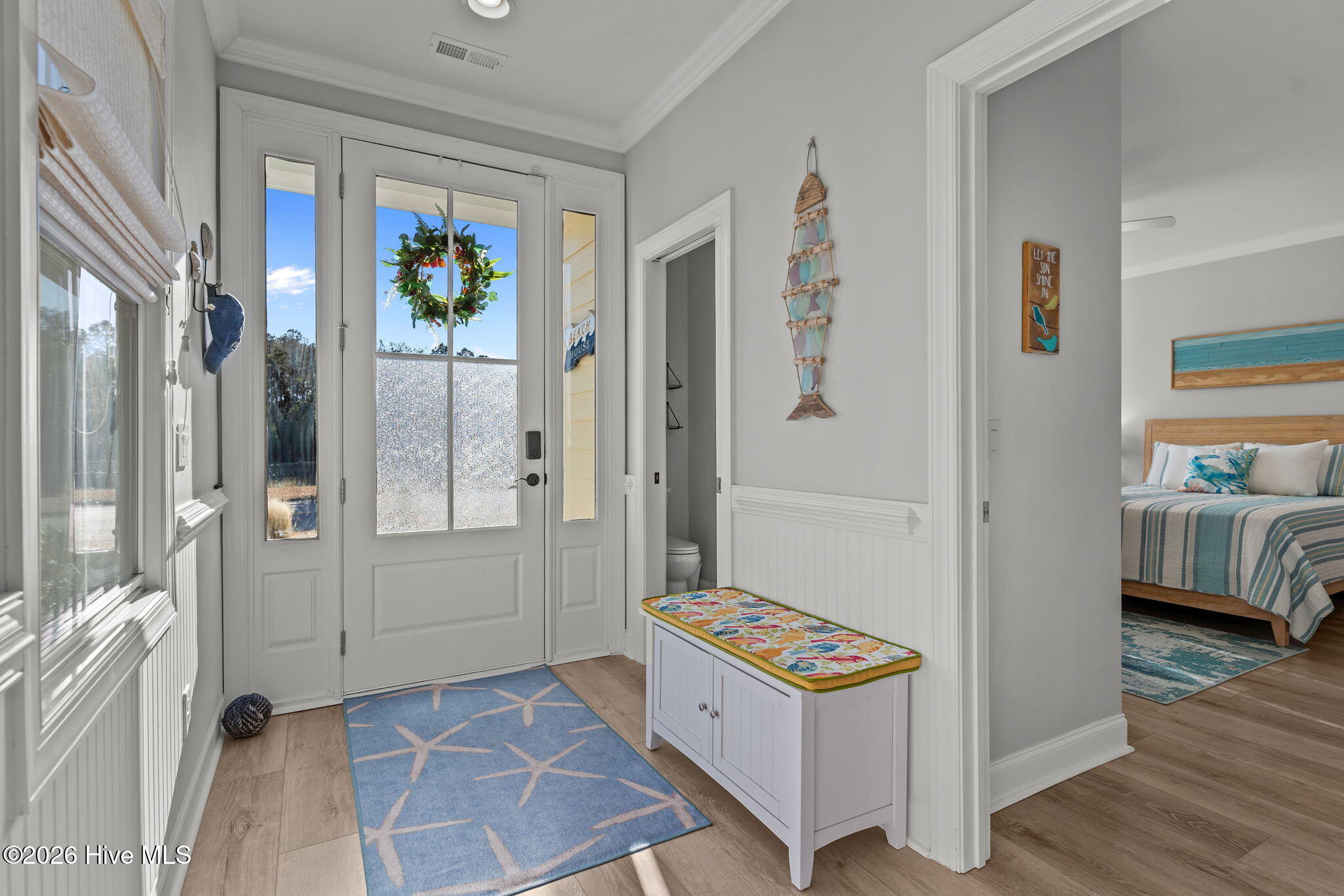 100547580 | Photo 23