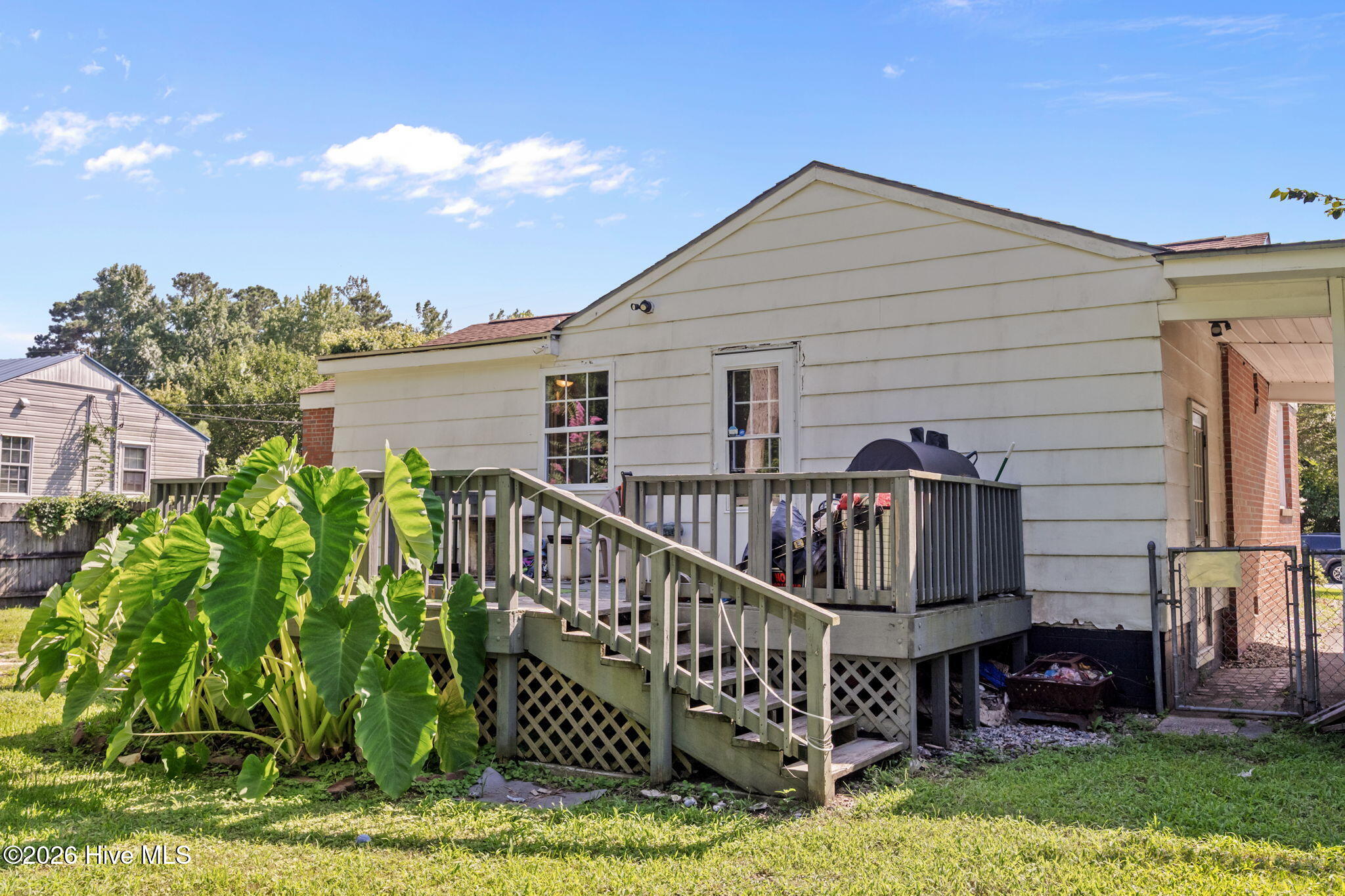 100547094 | Photo 24