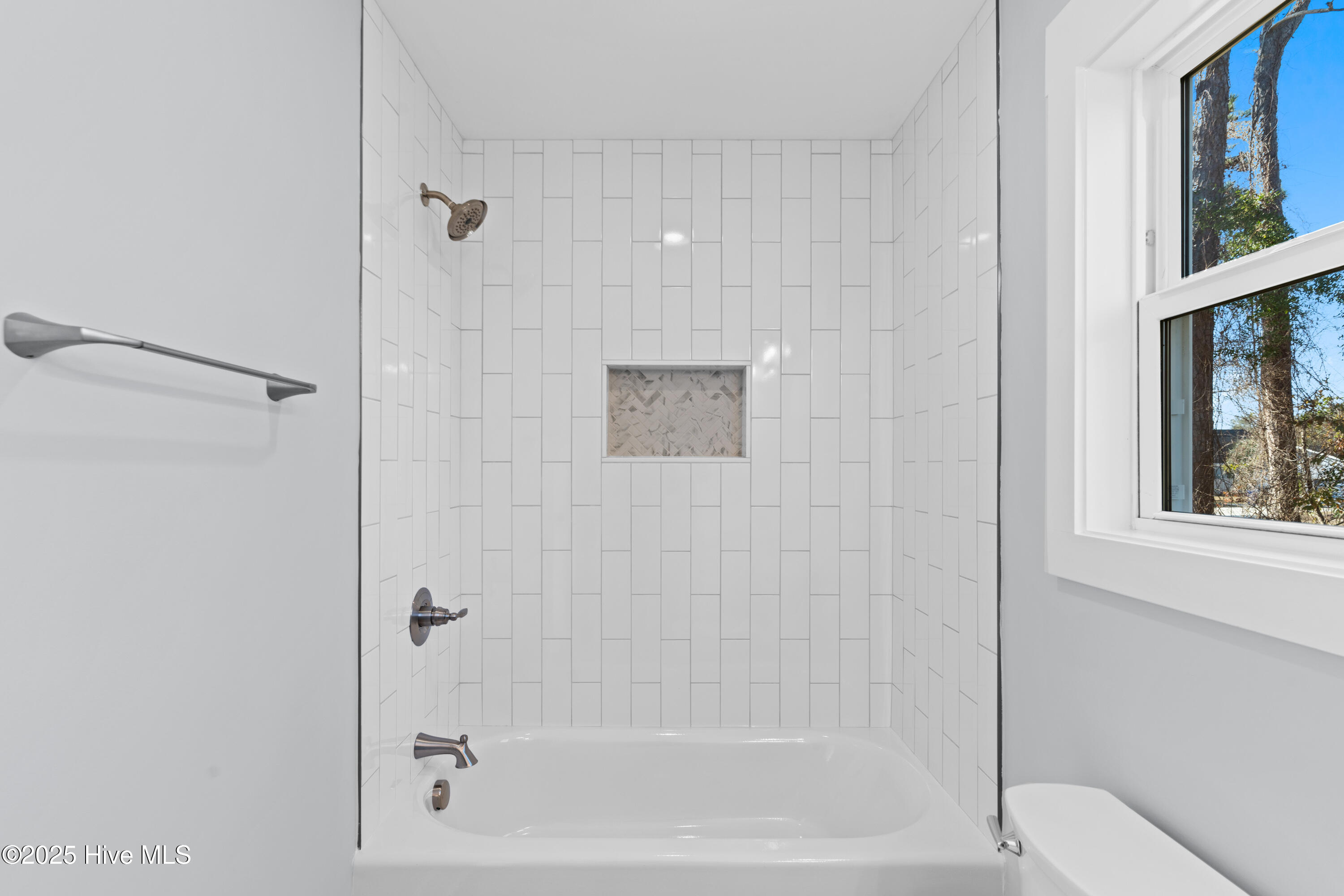 100545556 | Photo 51