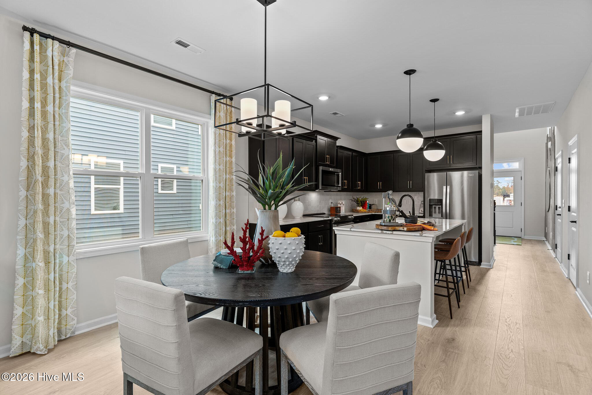 100550054 | Photo 16