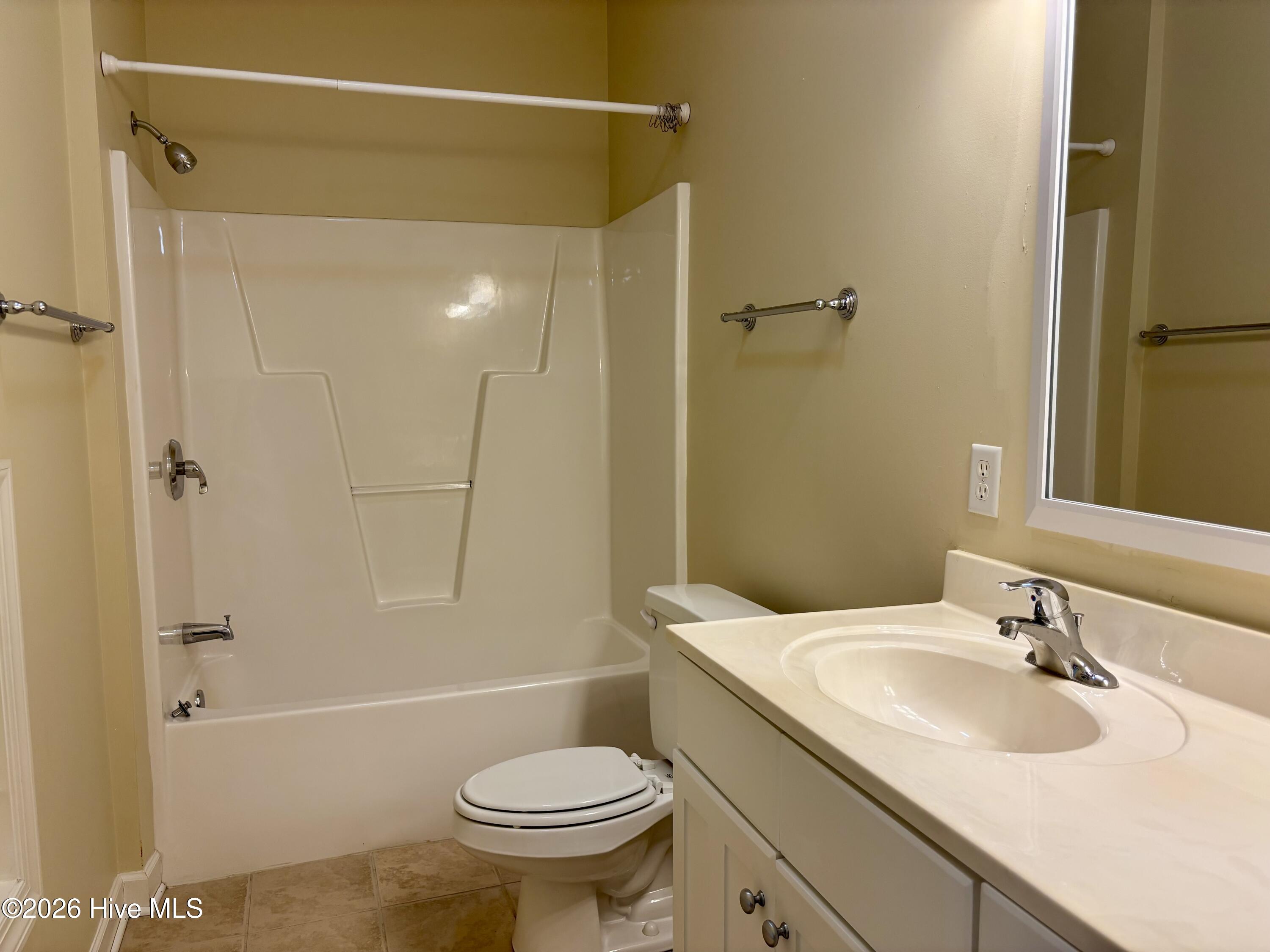 100548905 | Photo 19