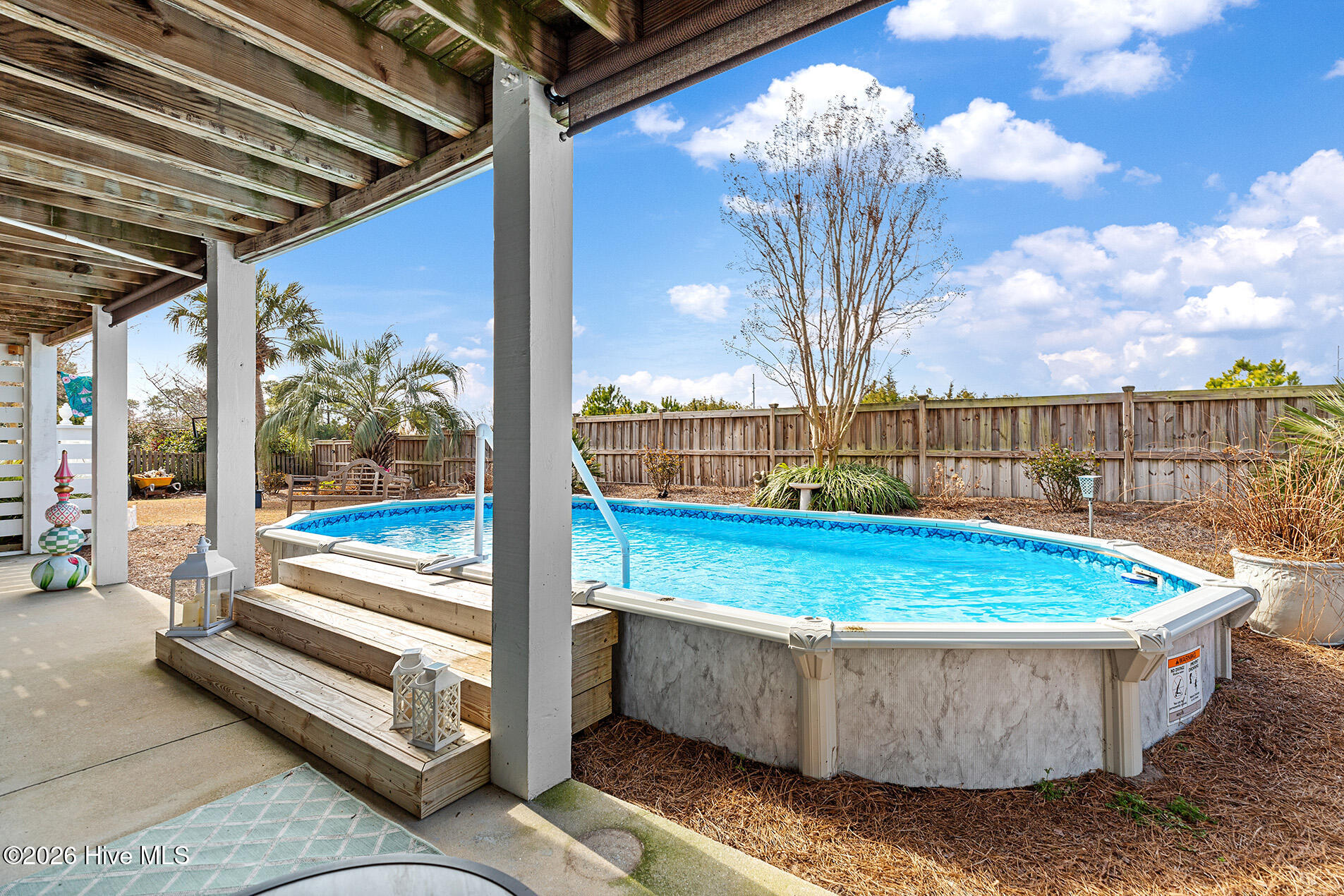 100554340 | Photo 71