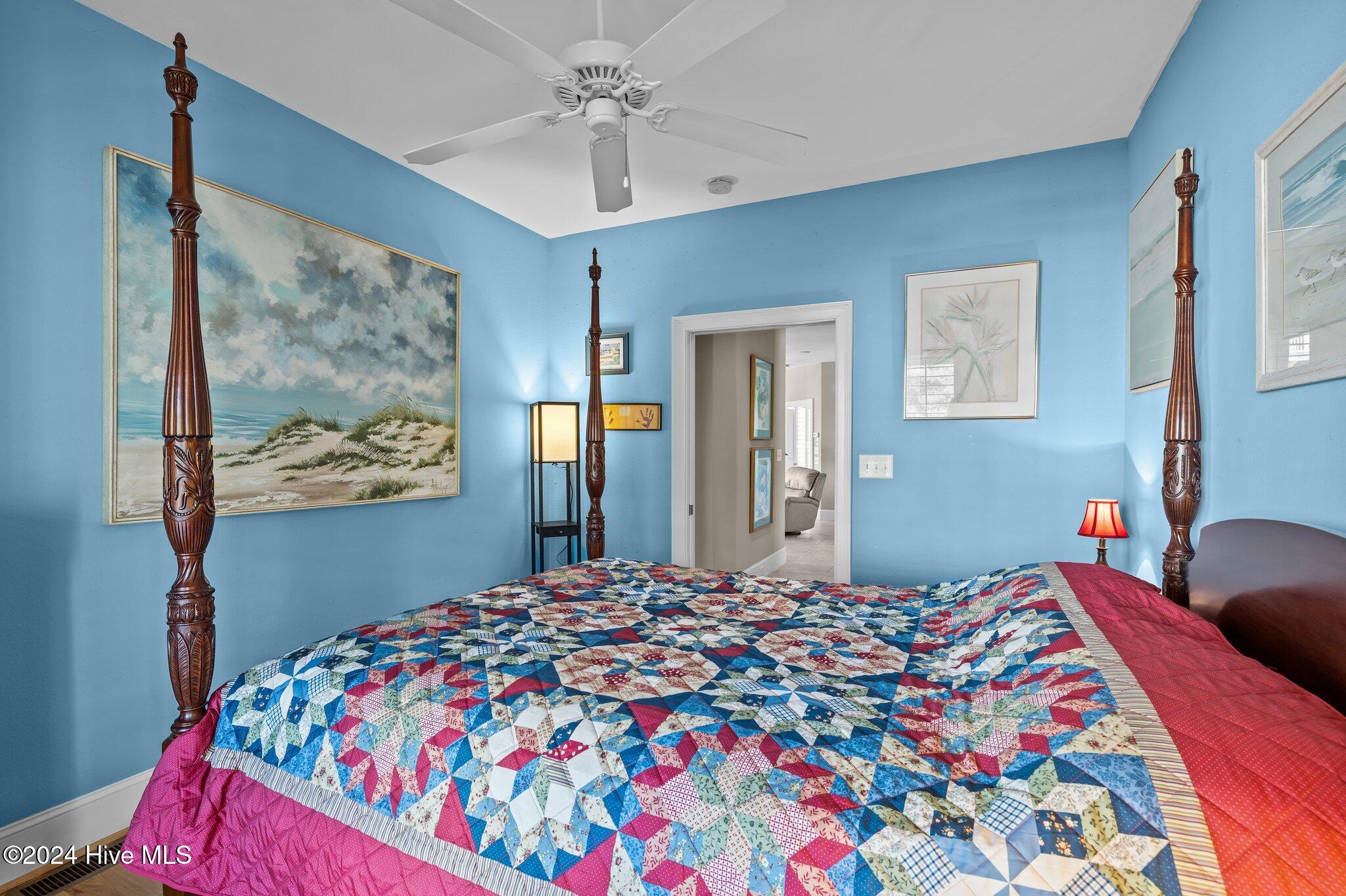 100476259 | Photo 39