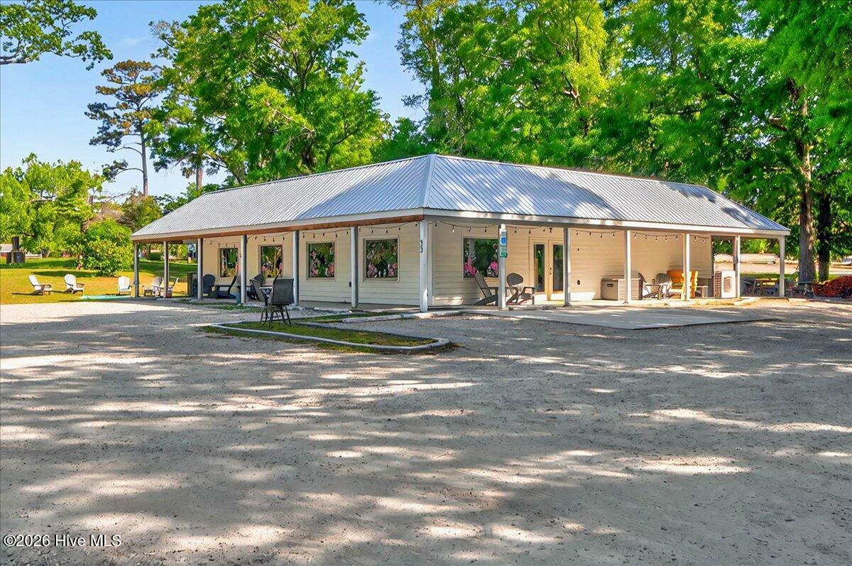 100548253 | Photo 60